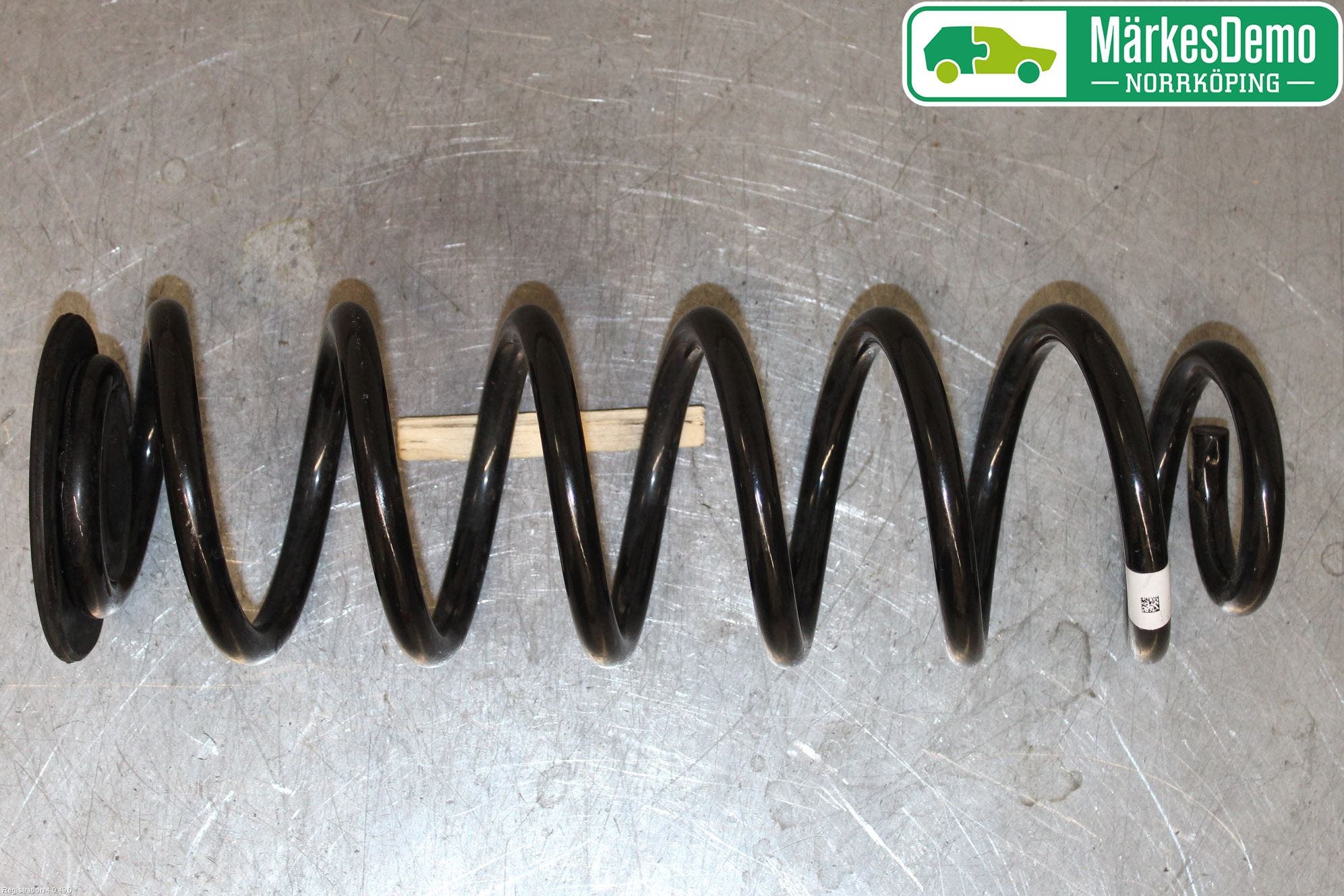 Volkswagen VW PASSAT 15-19 Fjäder Bak