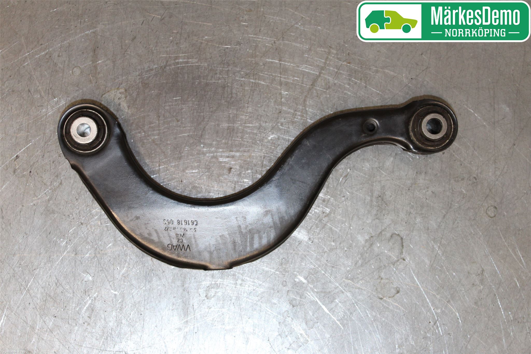 Volkswagen VW PASSAT 15-19 Bärarm Bak Övre Höger