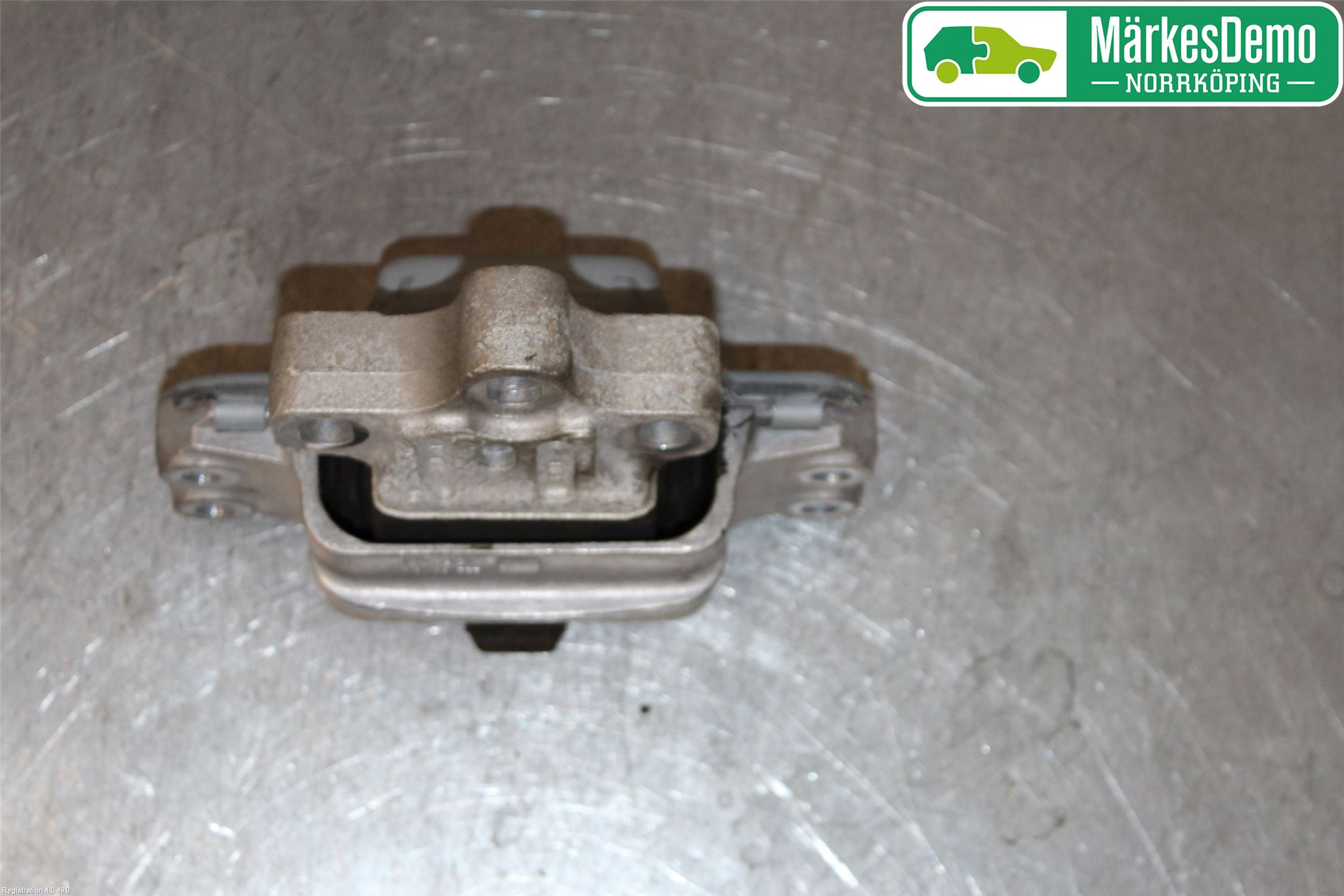 Volkswagen VW GOLF VI 09-13 Växellådsfäste