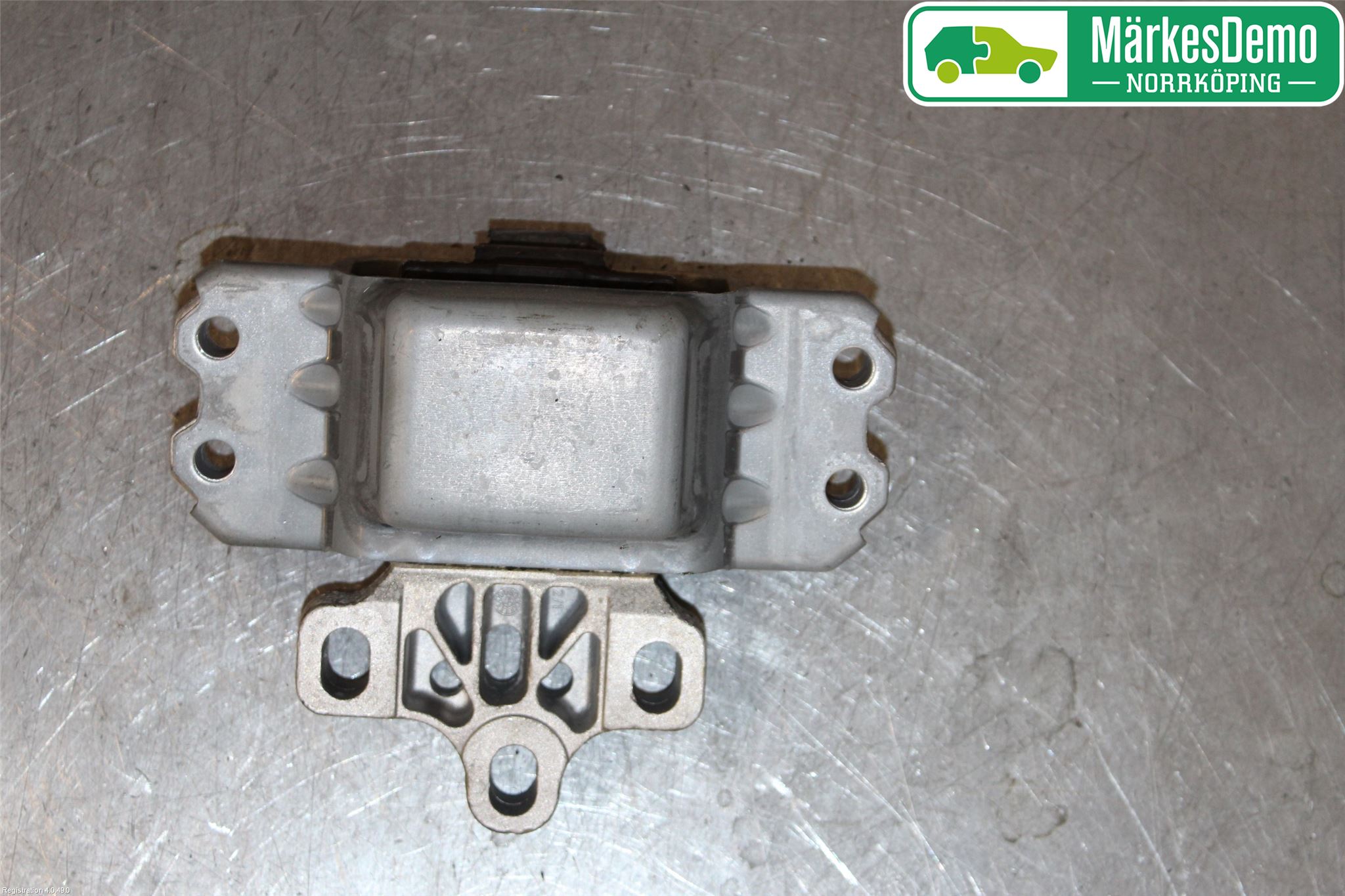 Volkswagen VW GOLF VI 09-13 Växellådsfäste