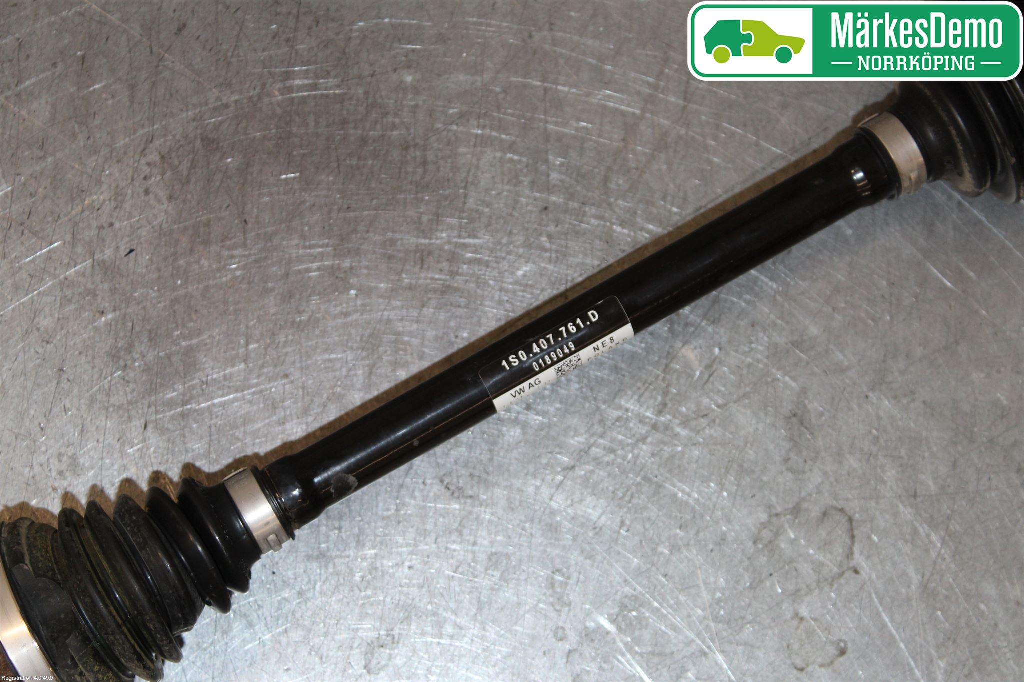 Volkswagen VW UP! / E-UP! Drivaxel Fram Vänster