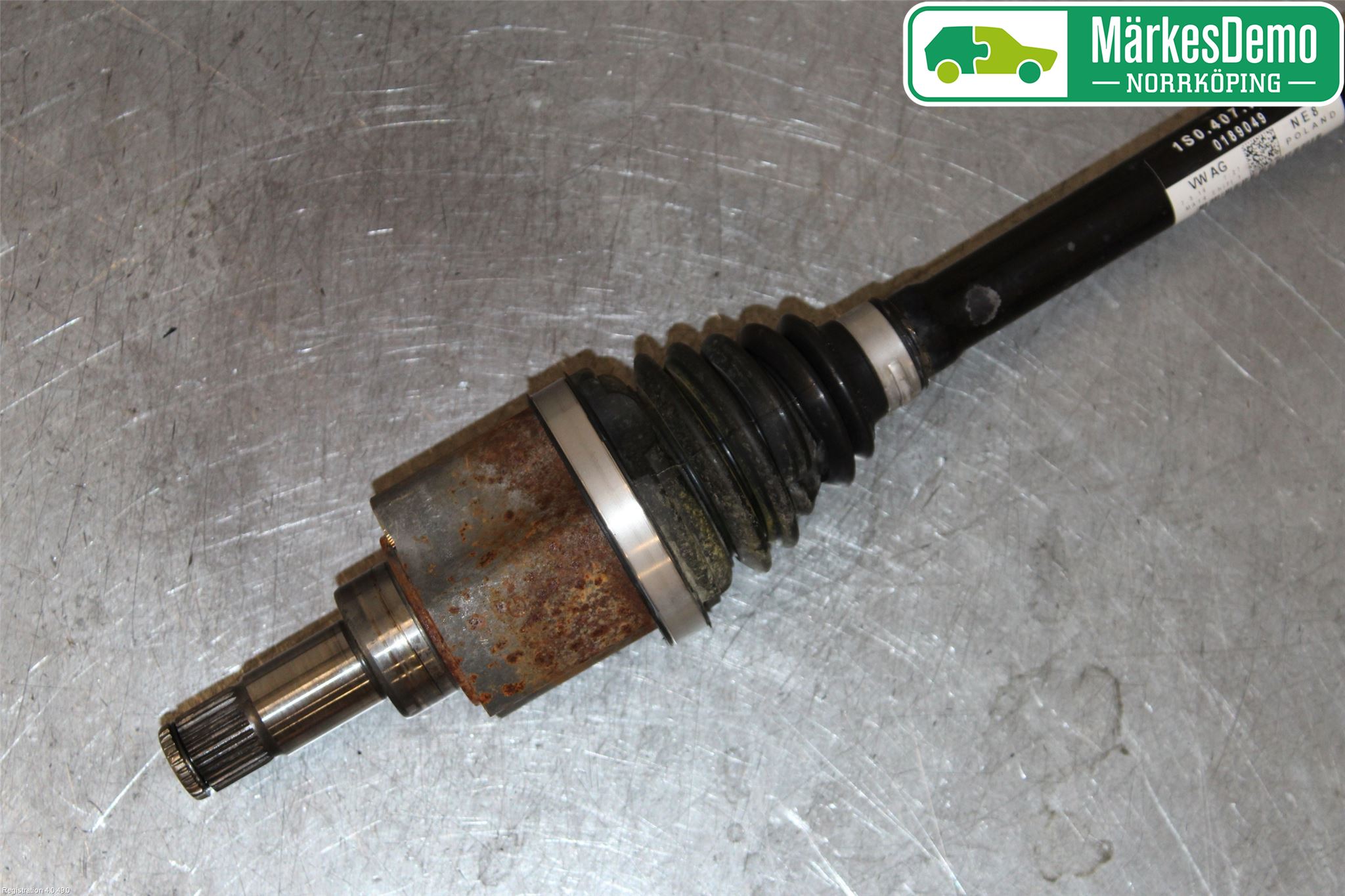 Volkswagen VW UP! / E-UP! Drivaxel Fram Vänster