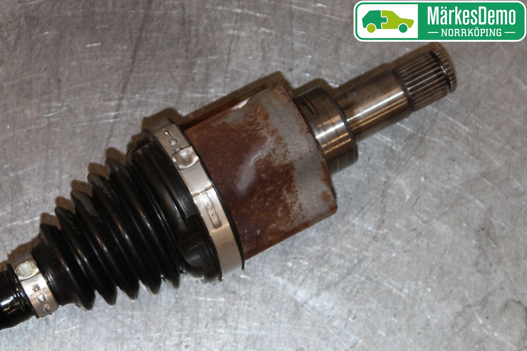 Volkswagen VW UP! / E-UP! Drivaxel Fram Vänster