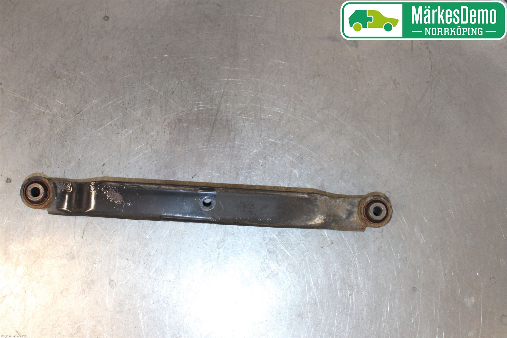 Renault KADJAR 15- Bärarm Bak Vänster