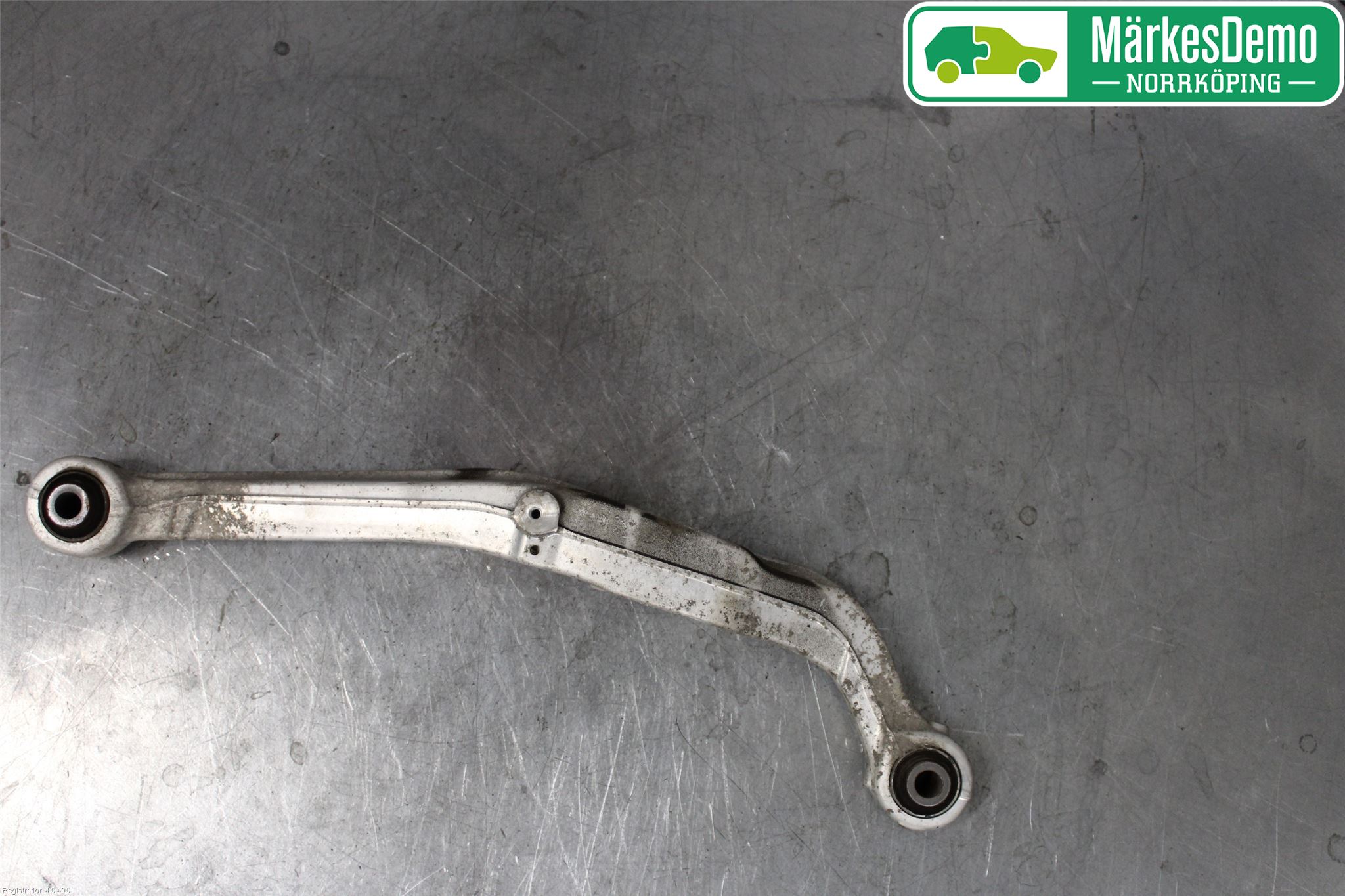 Renault KADJAR 15- Bärarm Bak Övre Höger