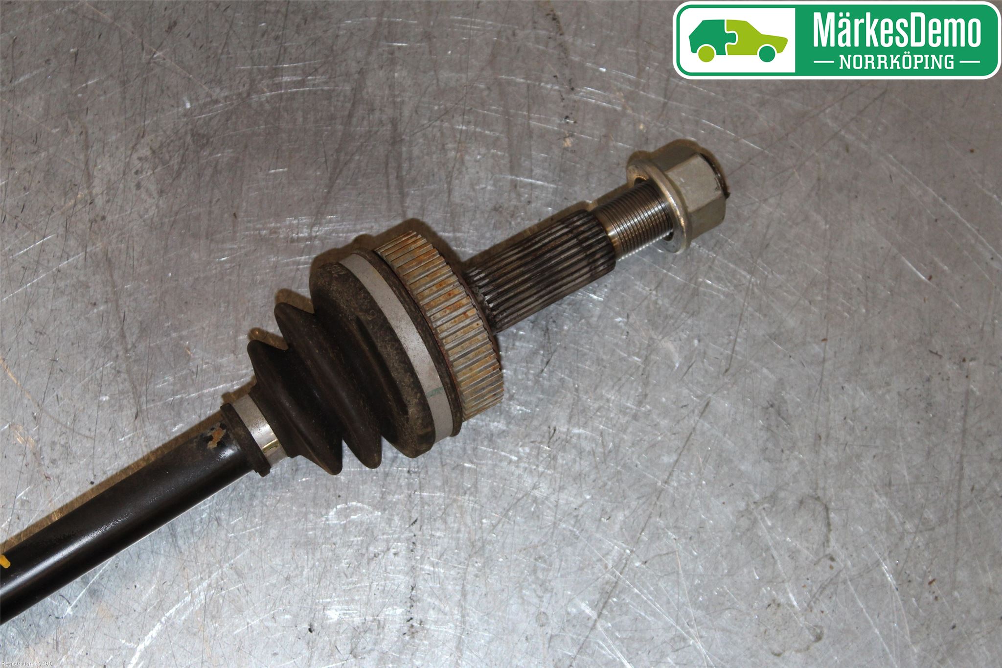 Renault KADJAR 15- Drivaxel Bak Vänster