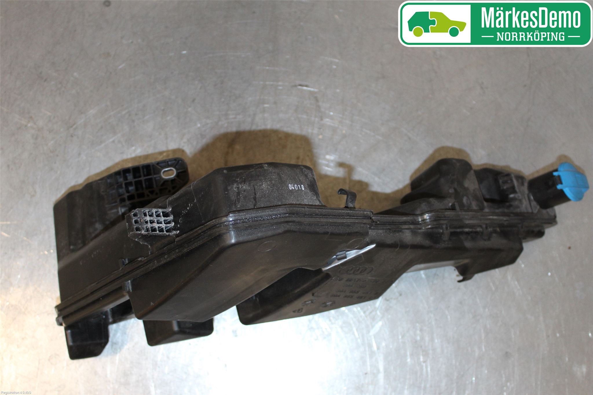 Audi Q5/SQ5 17- Spolartank Vindruta-Strål