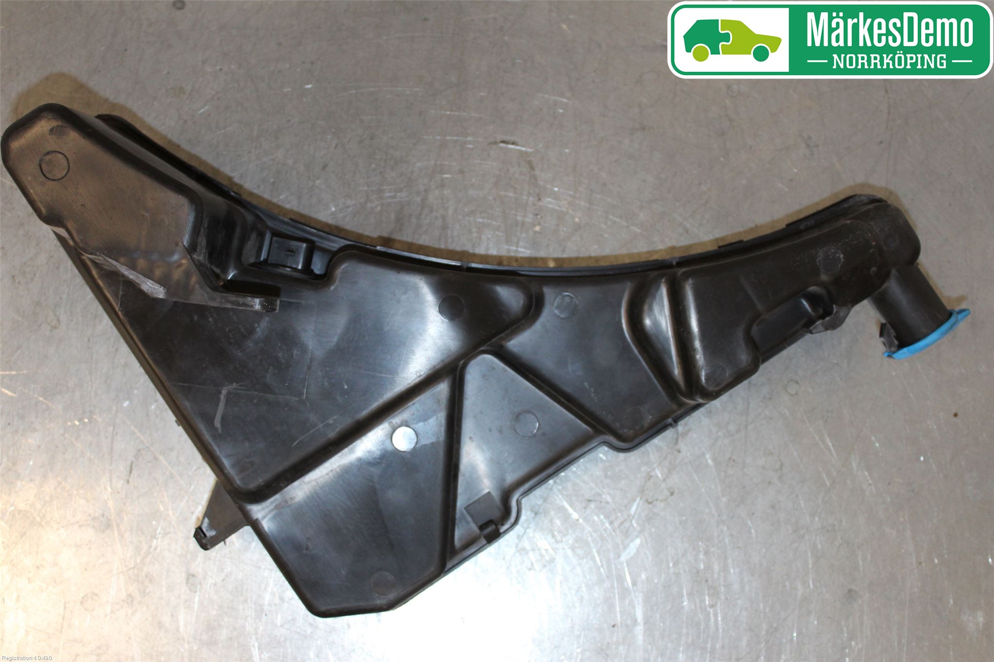 Audi Q5/SQ5 17- Spolartank Vindruta-Strål