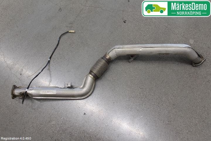Audi Q5/SQ5 17- Avgasrör Främre-Mitt-Bak