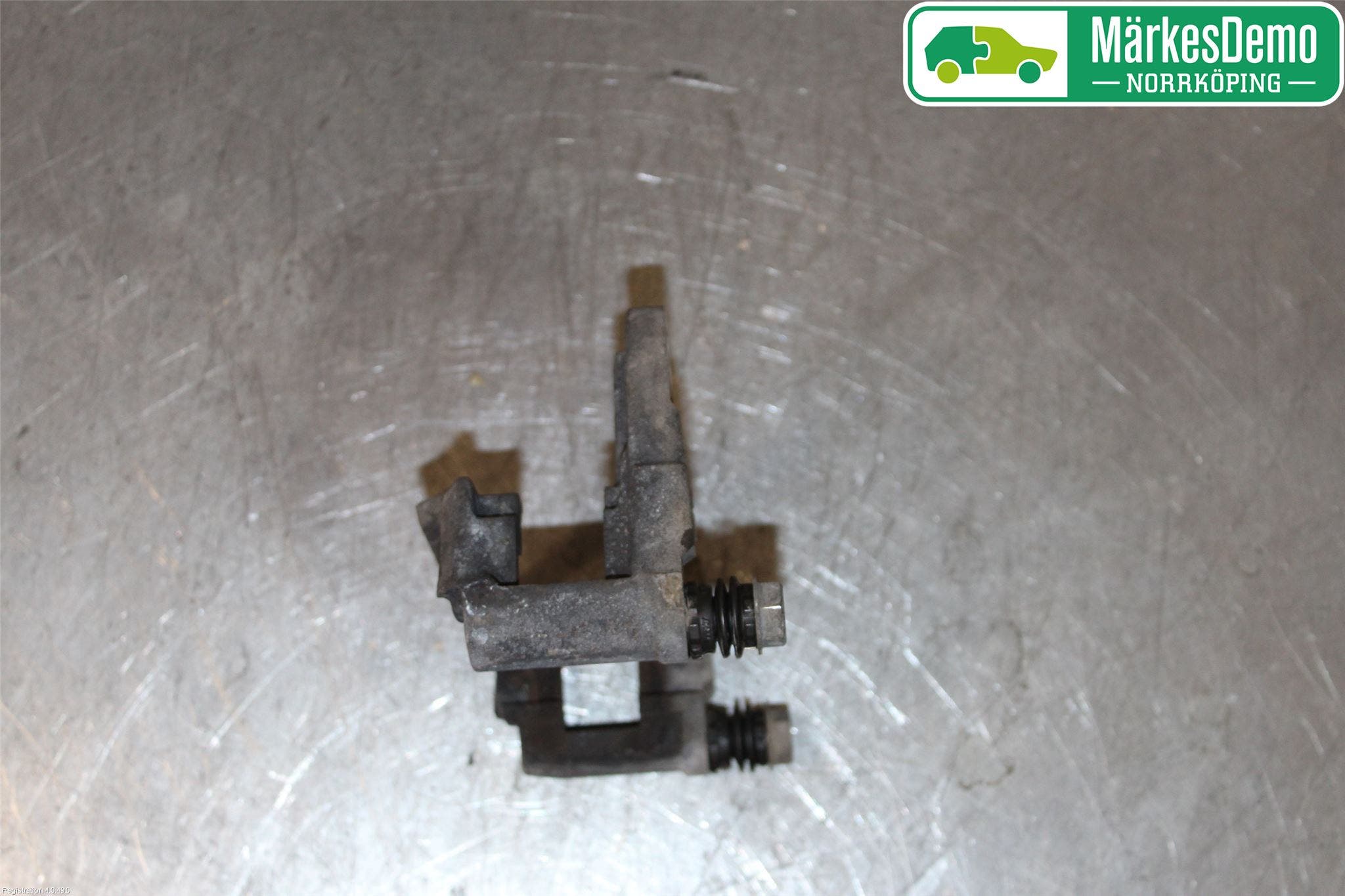 Audi Q5/SQ5 17- Bromsokshållare