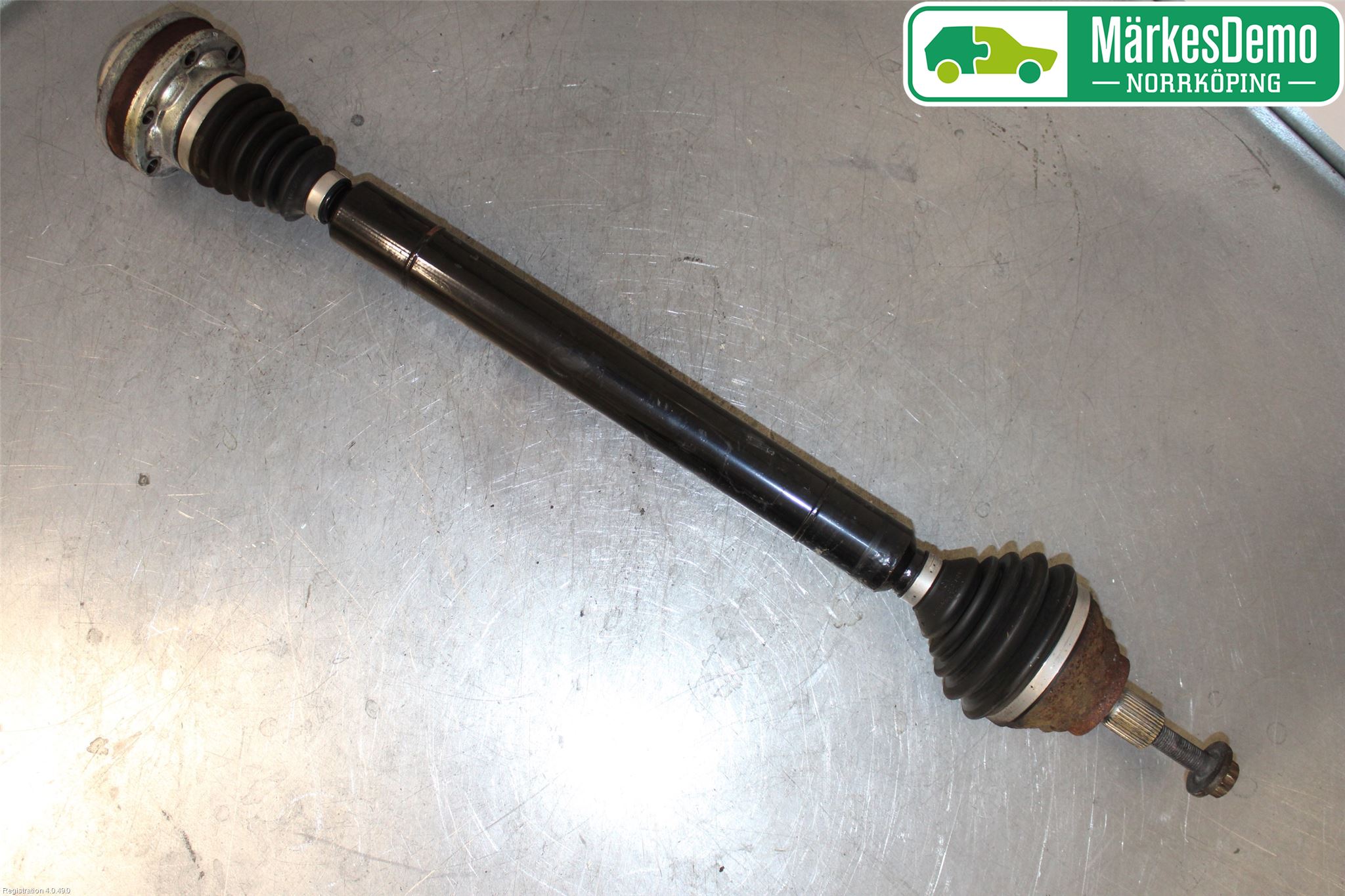 Volkswagen VW PASSAT CC 08-16 Drivaxel Fram Höger