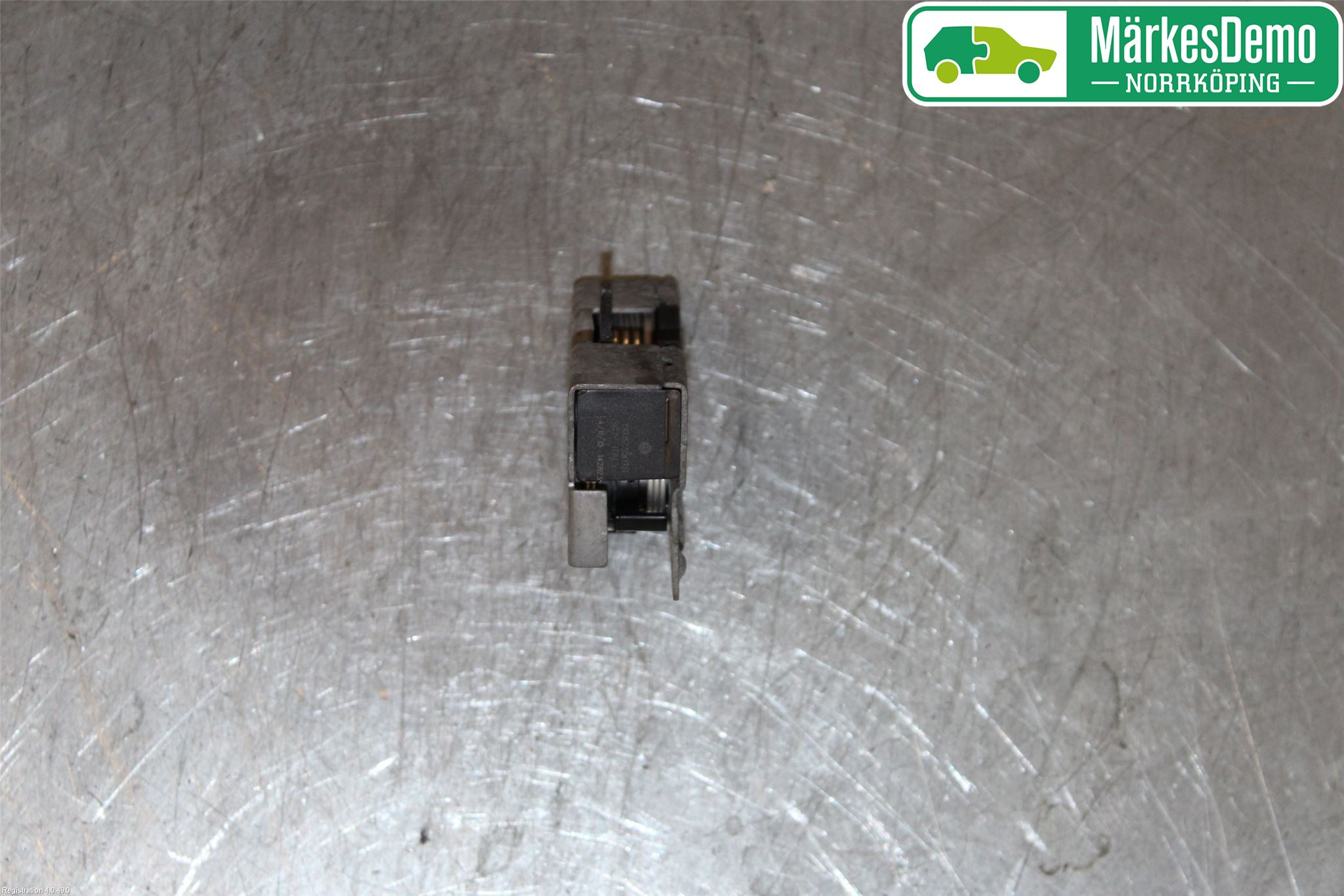 Volkswagen VW UP! / E-UP! Huvlås