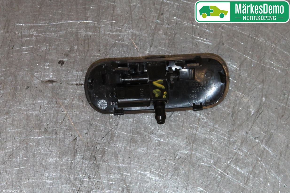 Audi Q5/SQ5 17- Spolarmunstycke Rutor