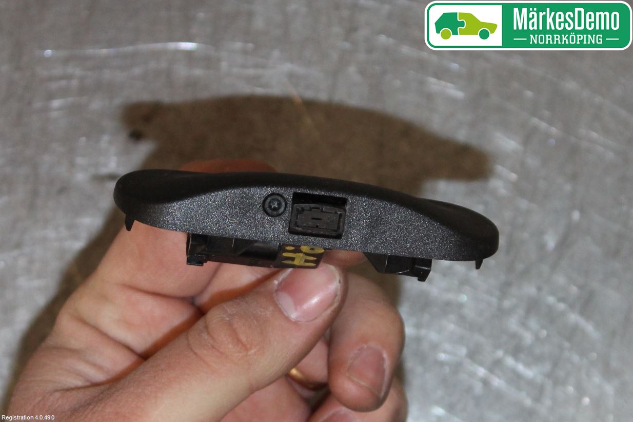 Audi Q5/SQ5 17- Spolarmunstycke Rutor