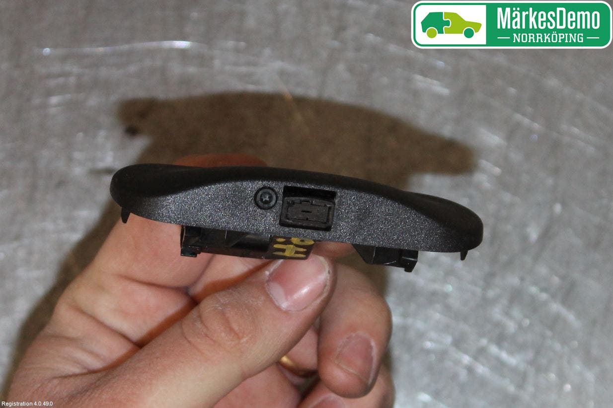 Audi Q5/SQ5 17- Spolarmunstycke Rutor