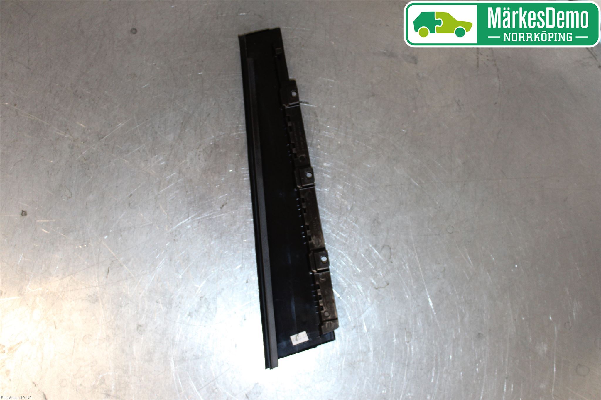 Audi Q5/SQ5 17- Dörr Dekorlist Bak Hö