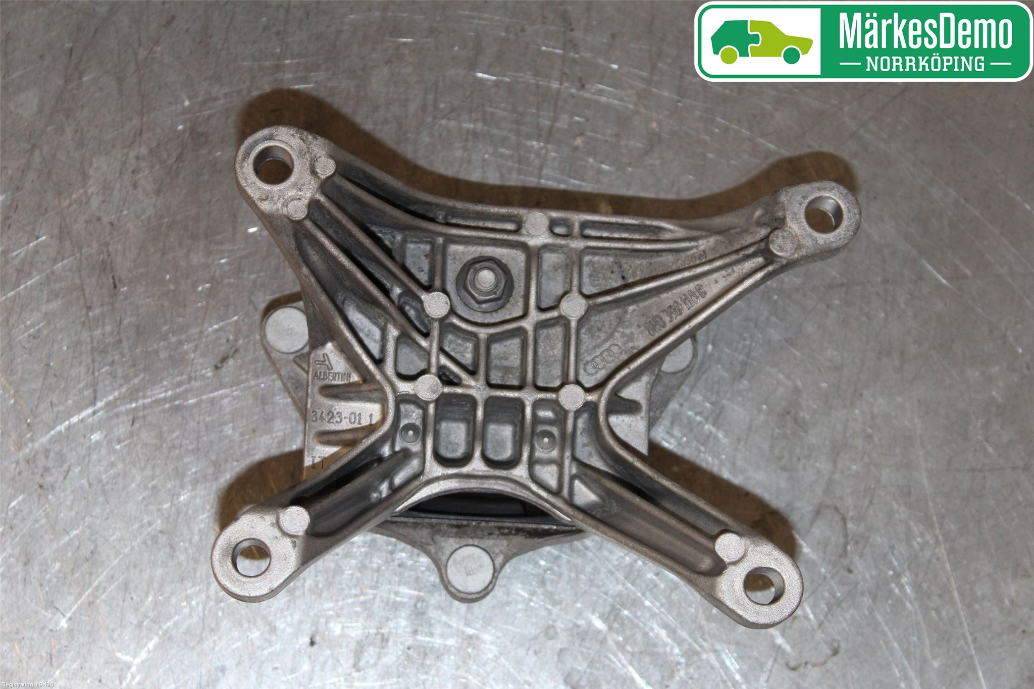 Audi A4/S4 B9 16-19 Växellådsfäste