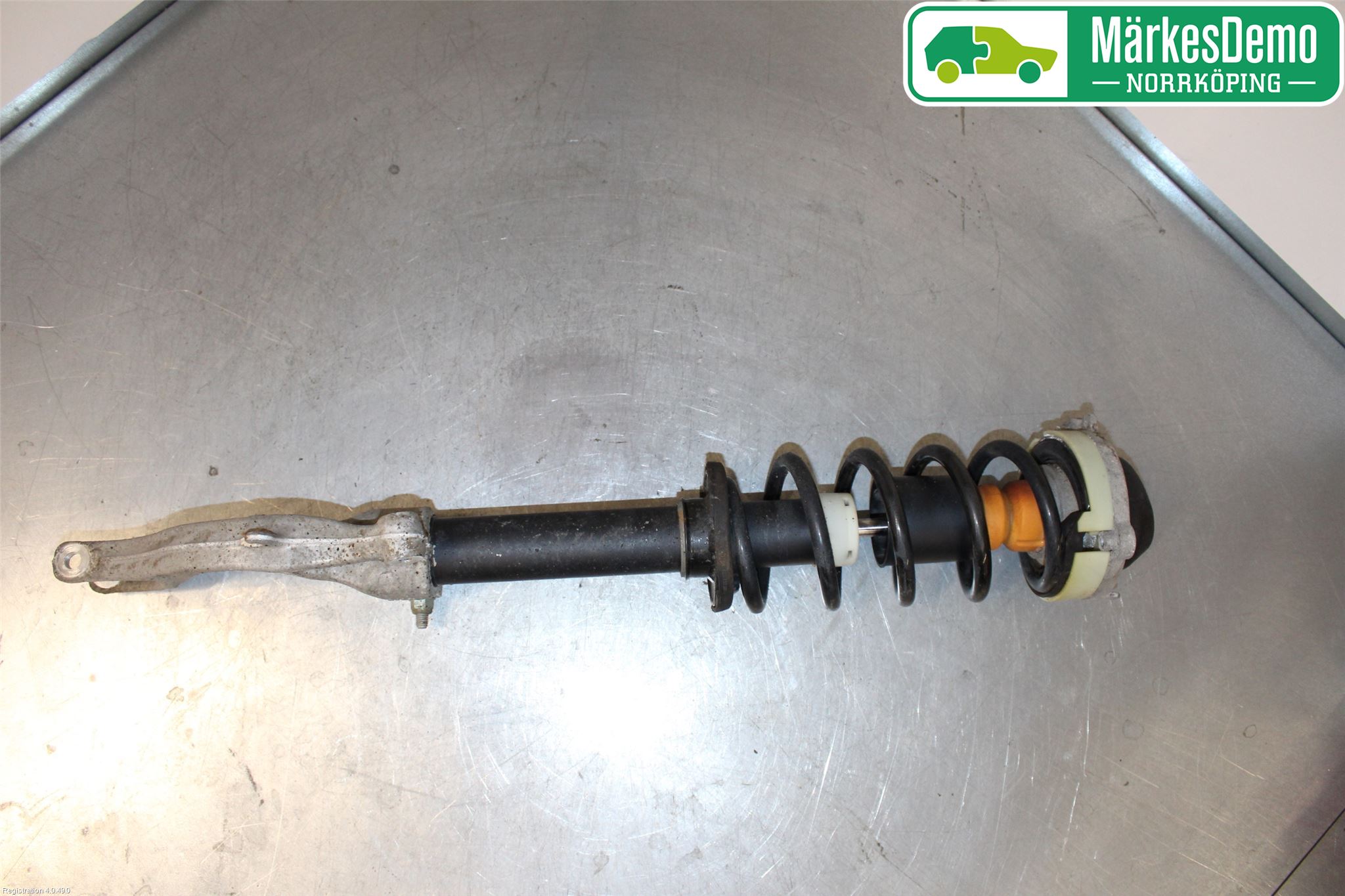 Audi A4/S4 B9 16-19 Fjäderben Fram Höger