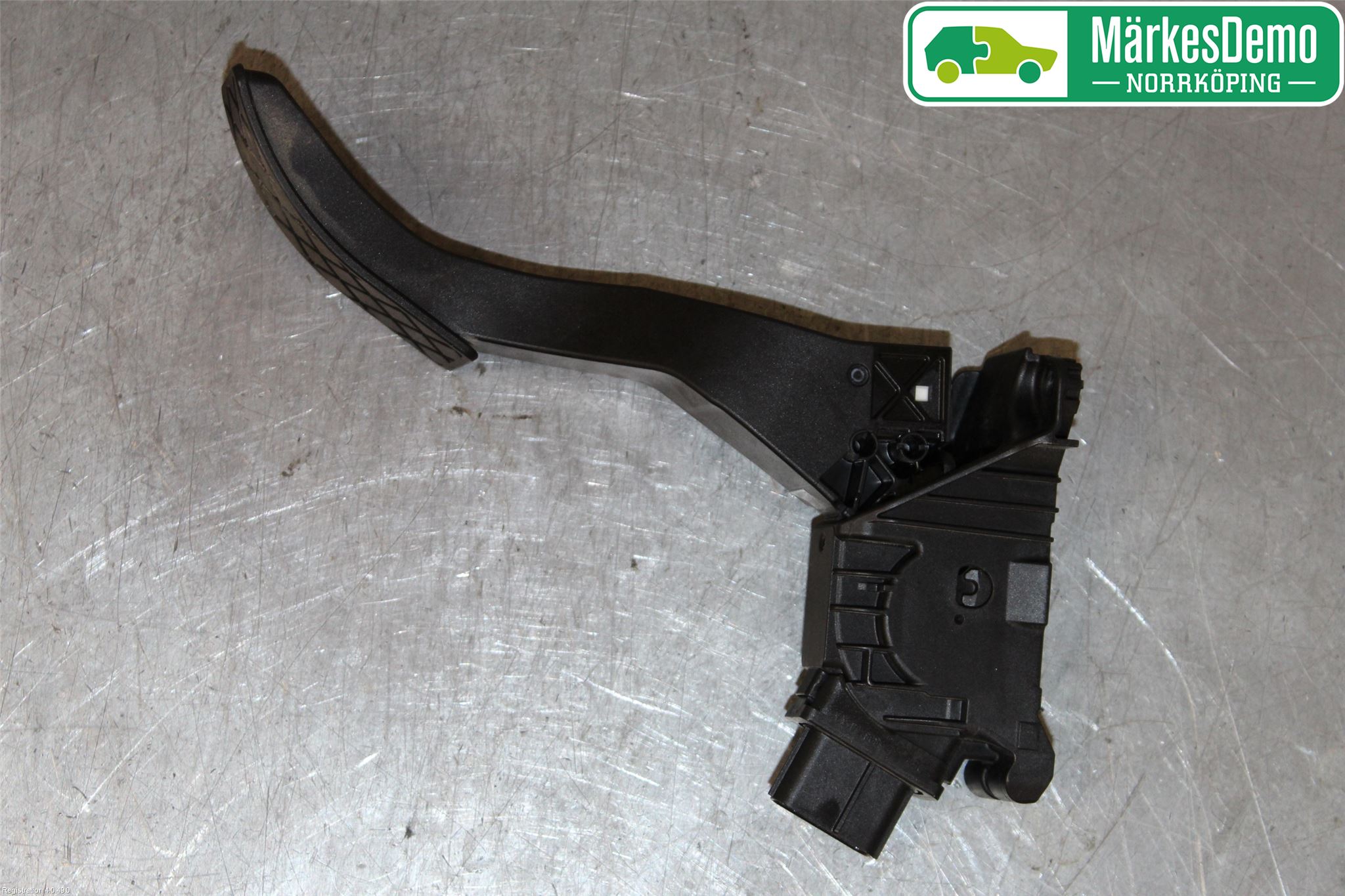 Volkswagen VW PASSAT 15-19 Gaspedal