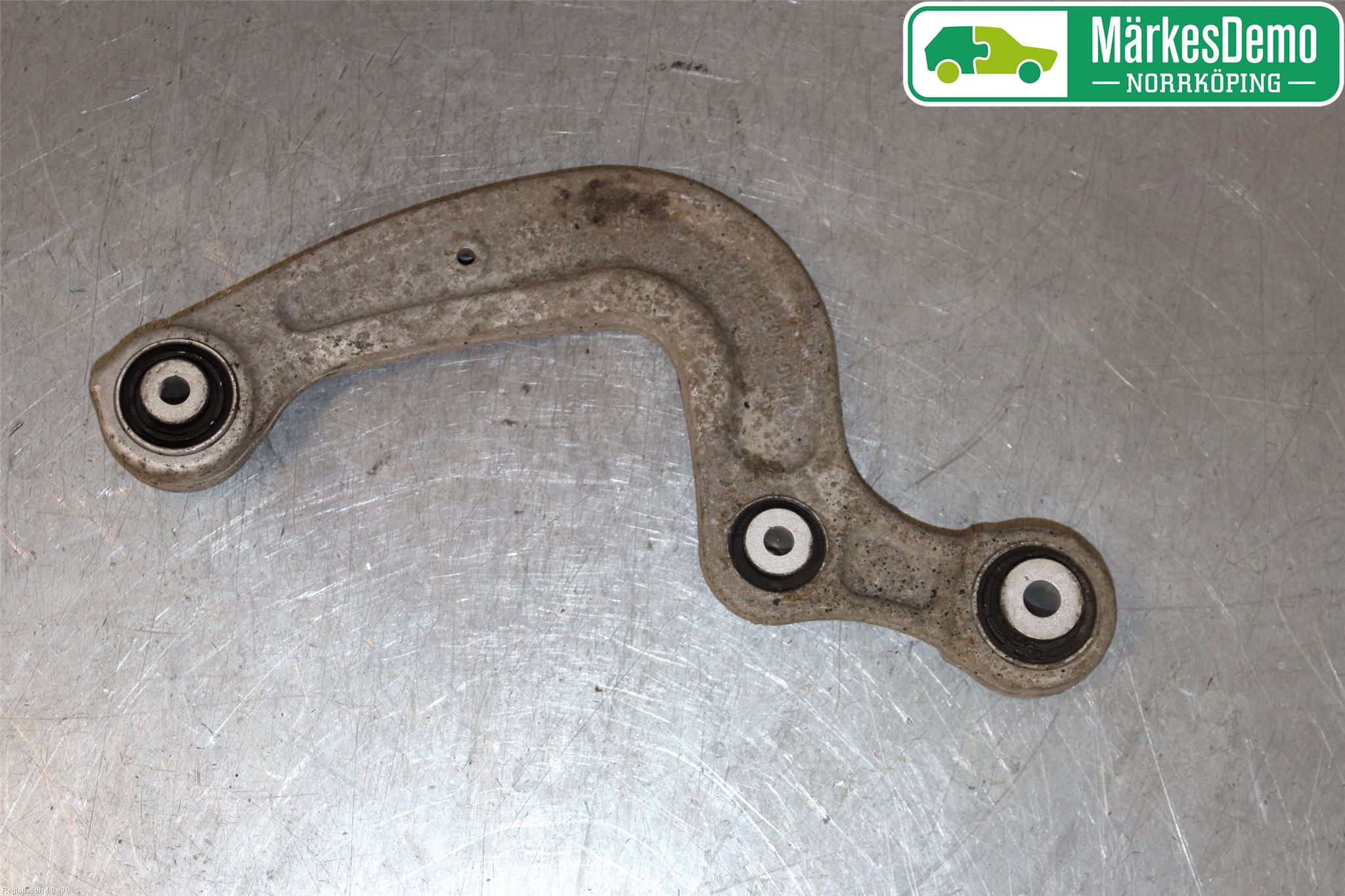Audi A4/S4 B9 16-19 Bärarm Bak Övre Höger