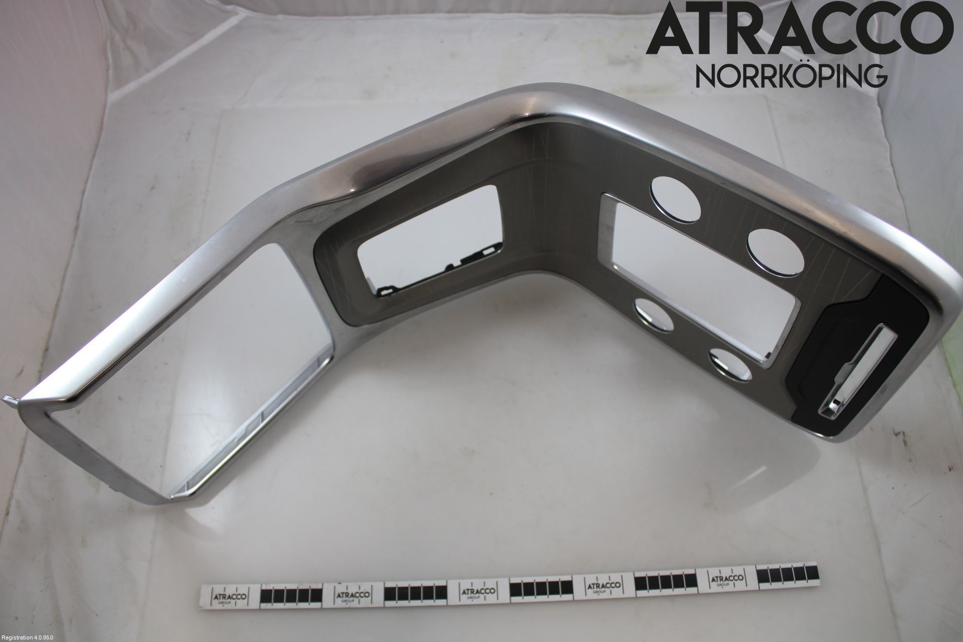 Volvo XC70 08-13 Inr Tunnelfack