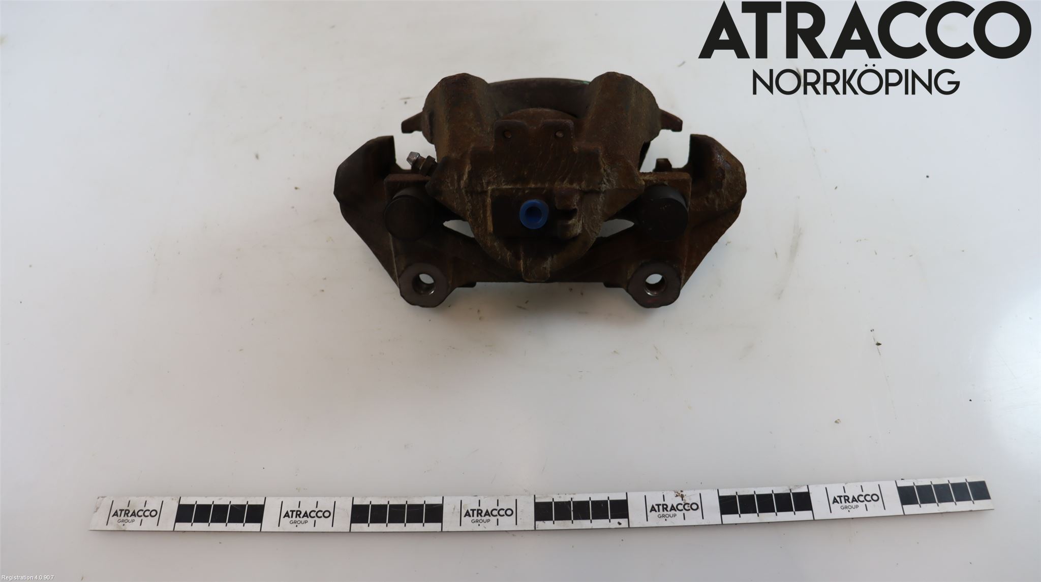 Jaguar F-PACE Bromsok Fram Höger