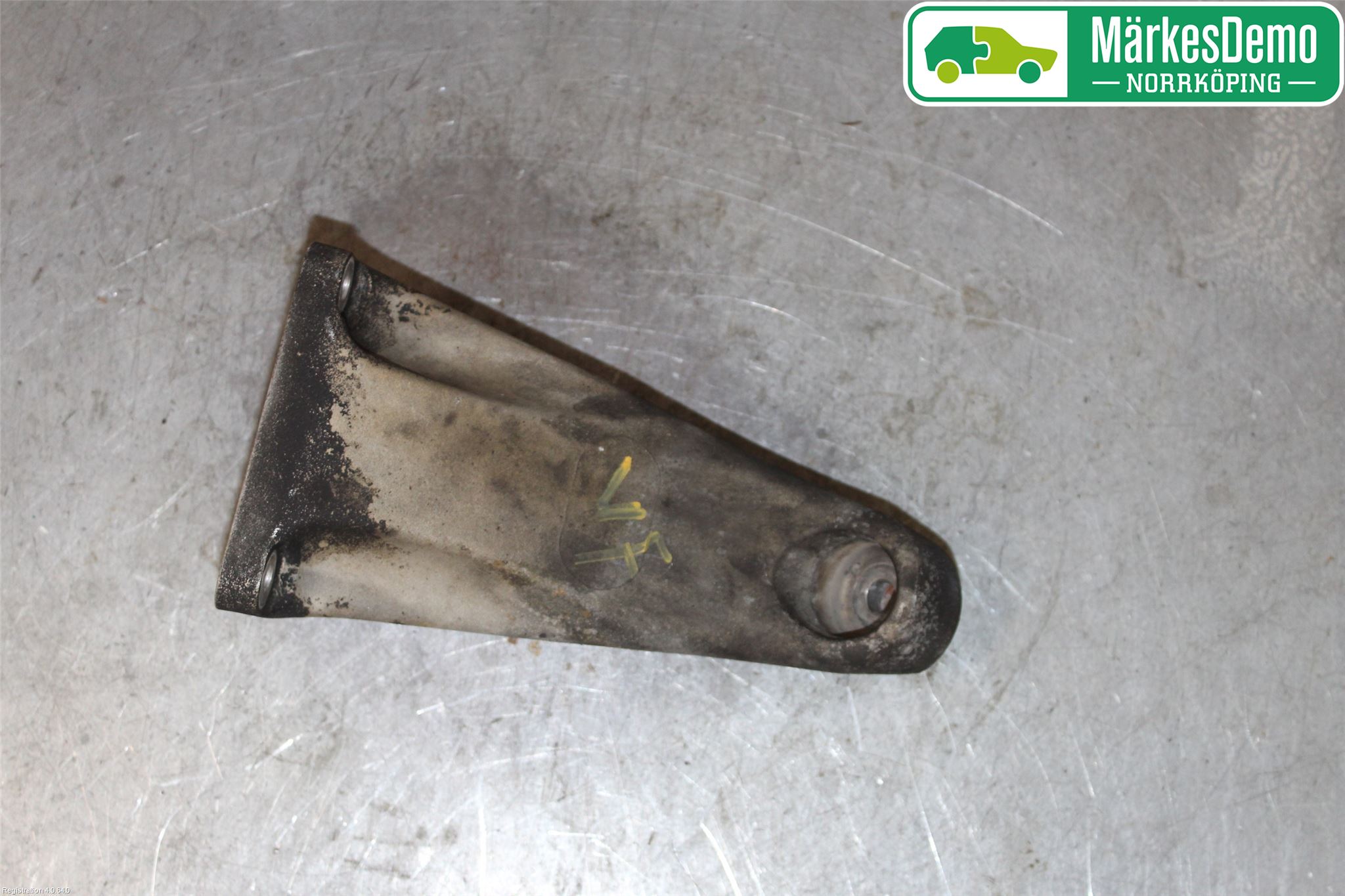 Maserati  Motorfäste