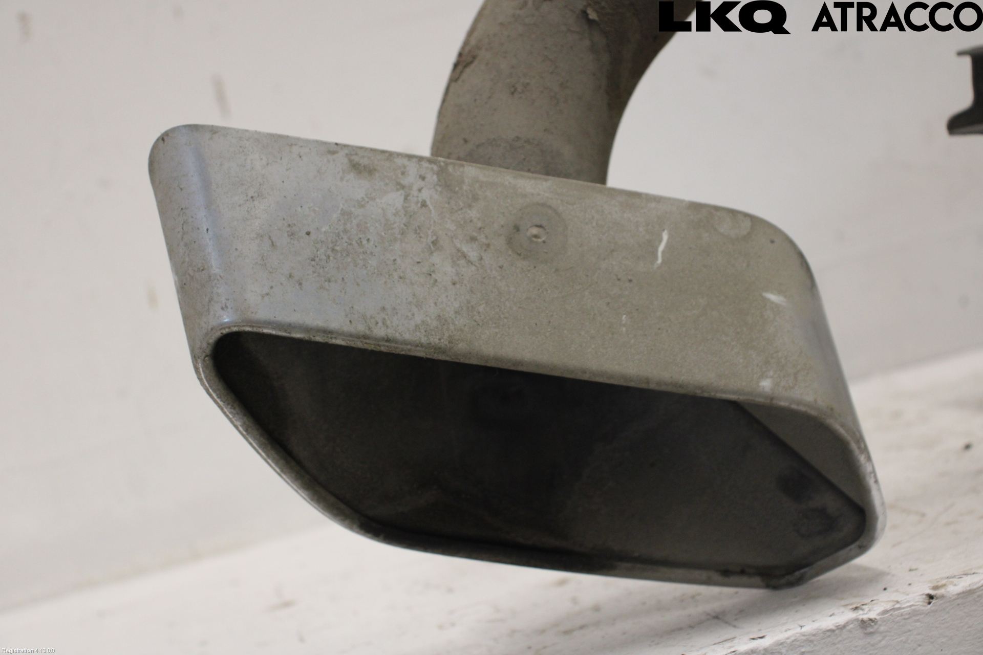 Volkswagen VW TOUAREG CR 18- Avgas Halvsats