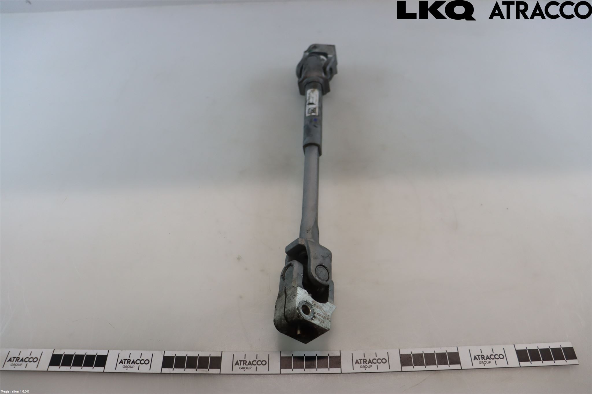 Jaguar F-PACE Rattaxelknut