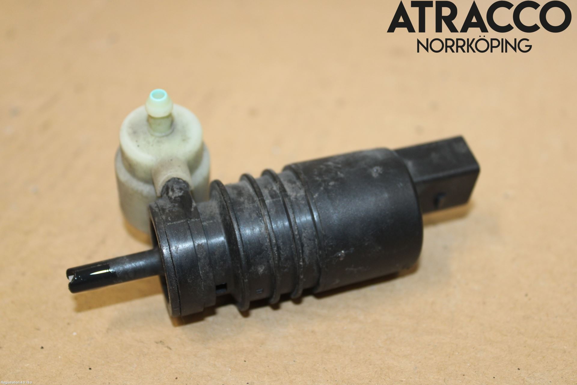 Volkswagen VW GOLF V 04-09 Spolarpump Vindruta