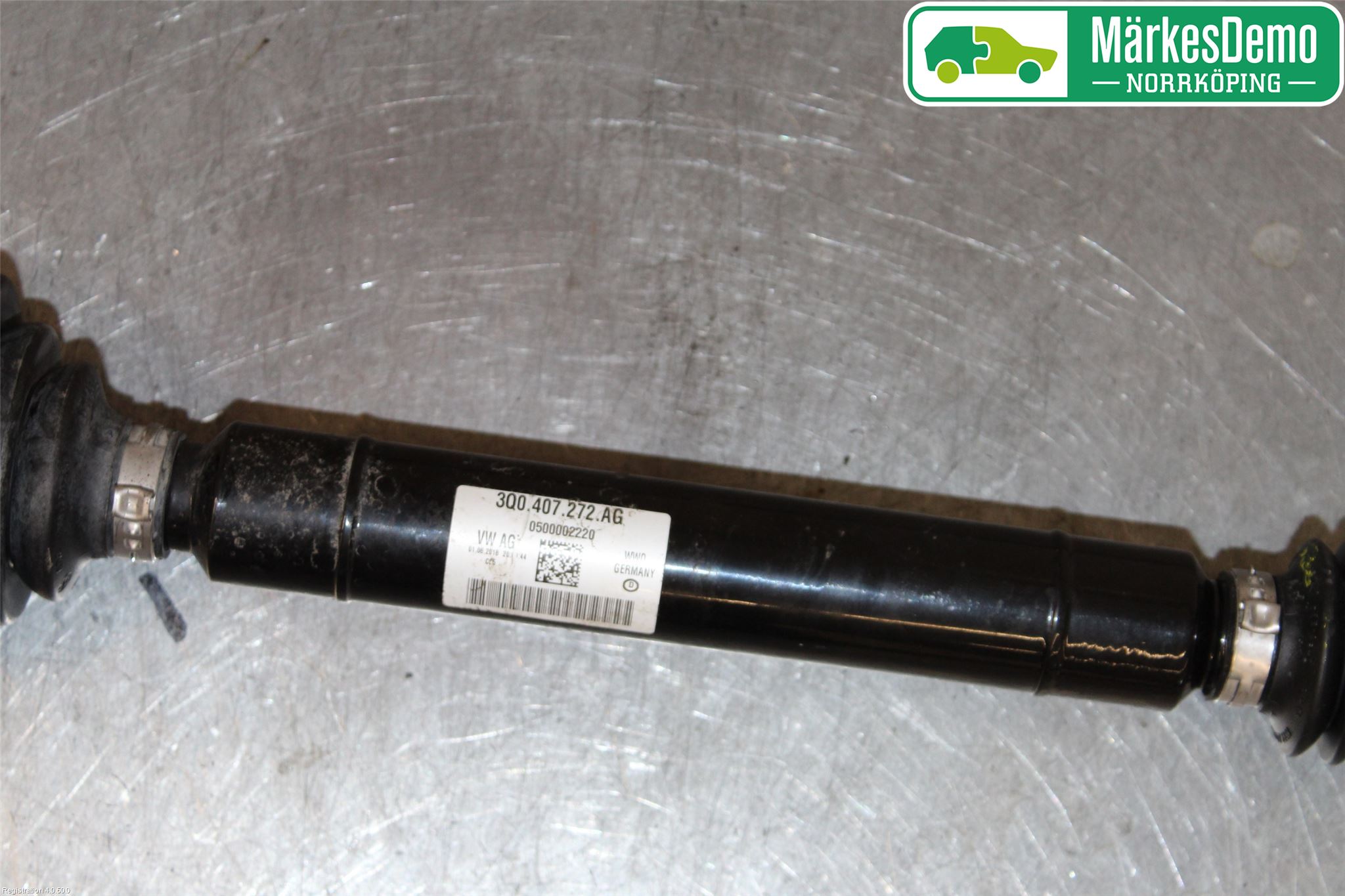 Seat TARRACO 19- Drivaxel Fram Höger