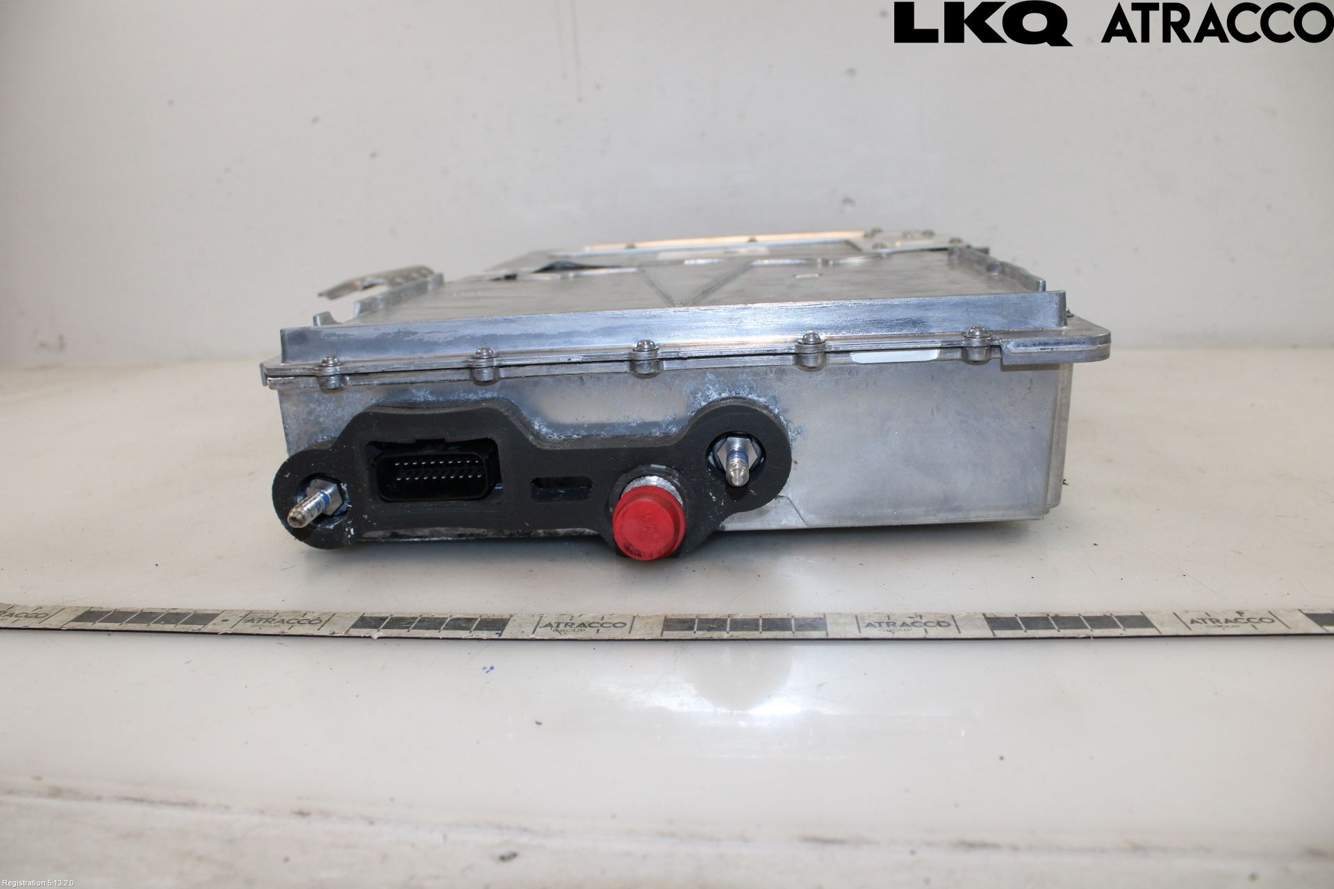 Tesla MODEL X 16- Batteriladdare Högspänning