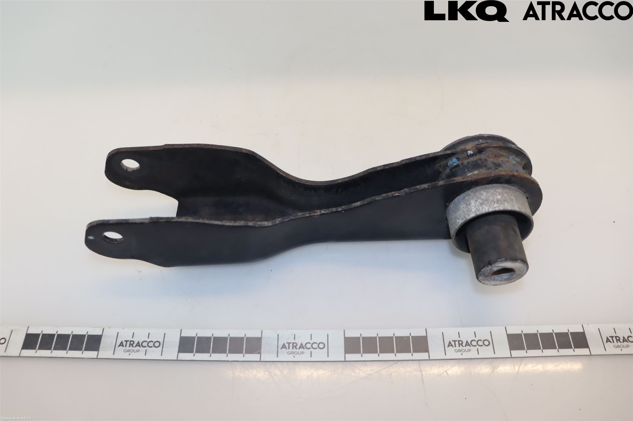 Jaguar F-PACE Bärarm Bak Höger