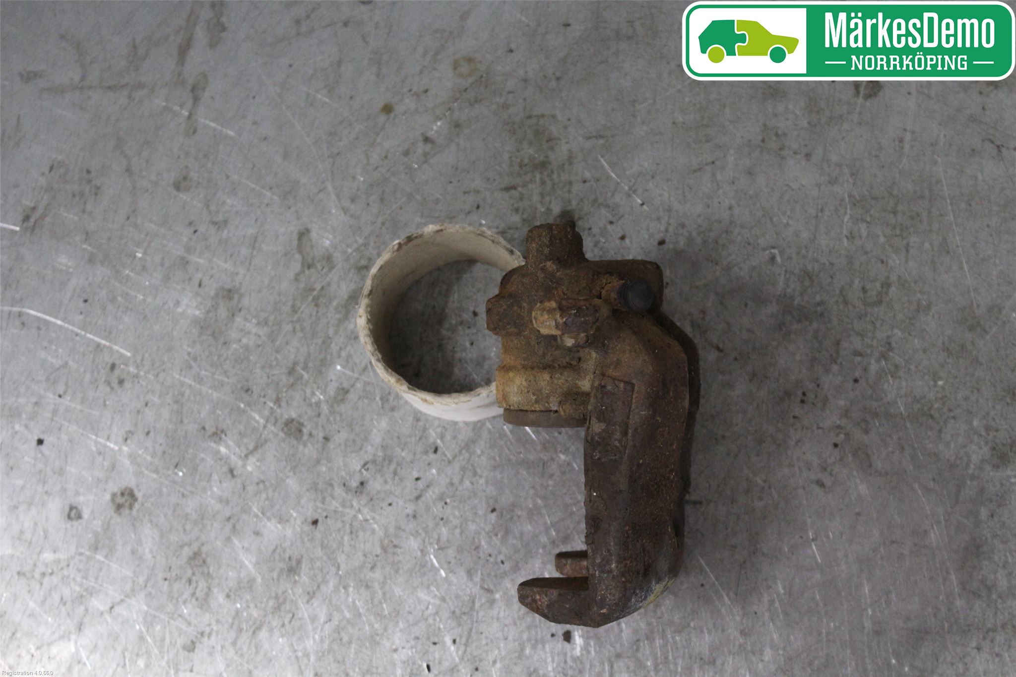 Skoda PRAKTIK Bromsok Fram Höger