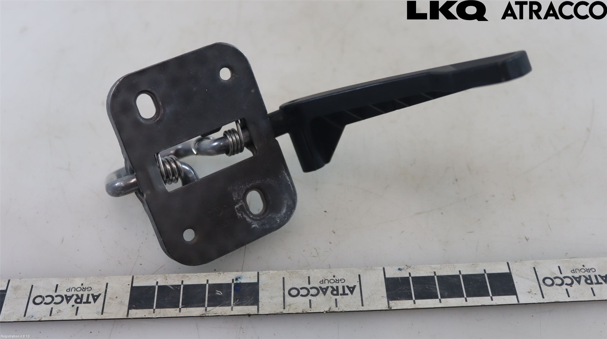 Cupra BORN 22- Huv Spärr