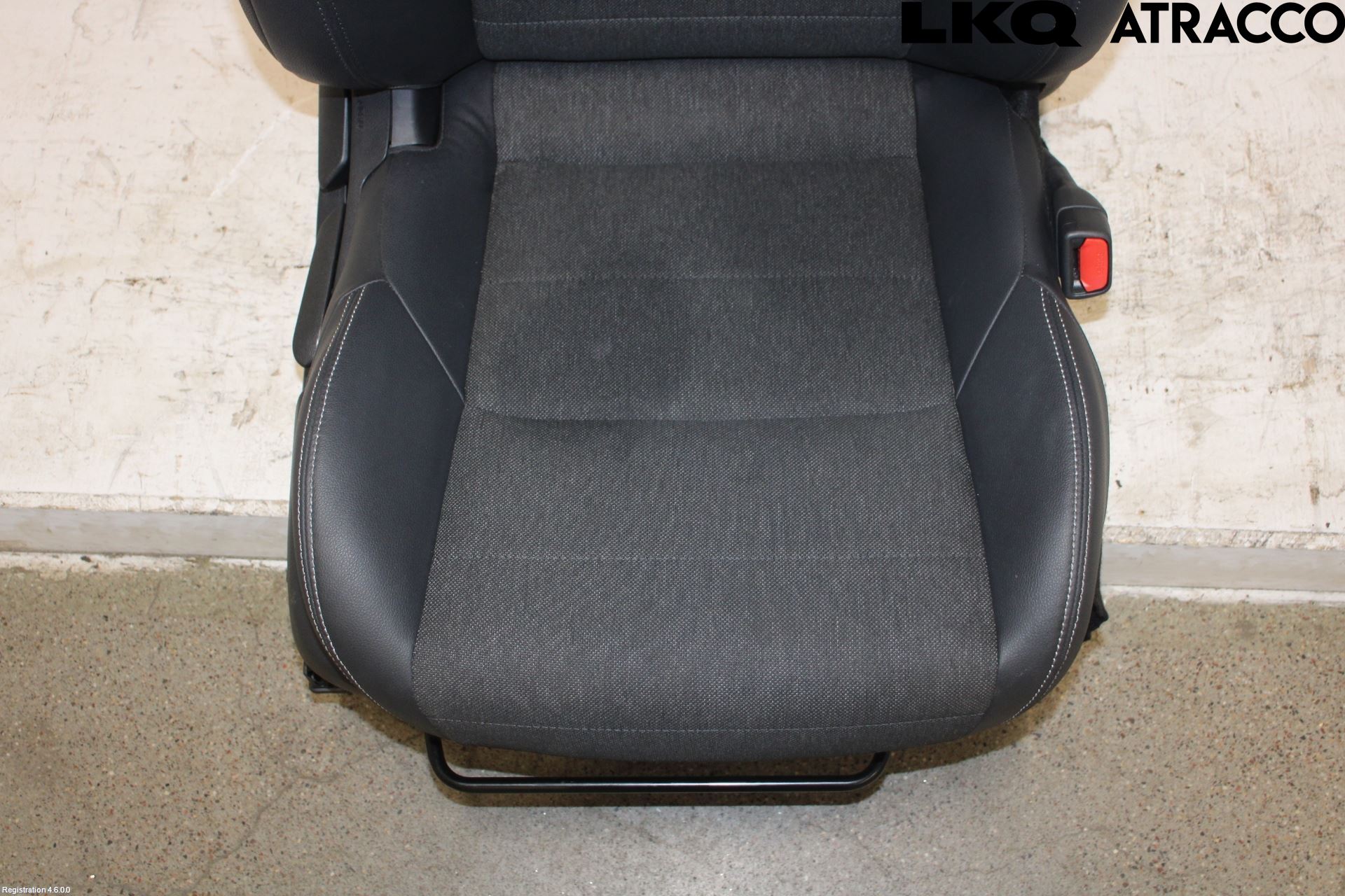 Toyota COROLLA 19- Inredning Stol Fram Hö