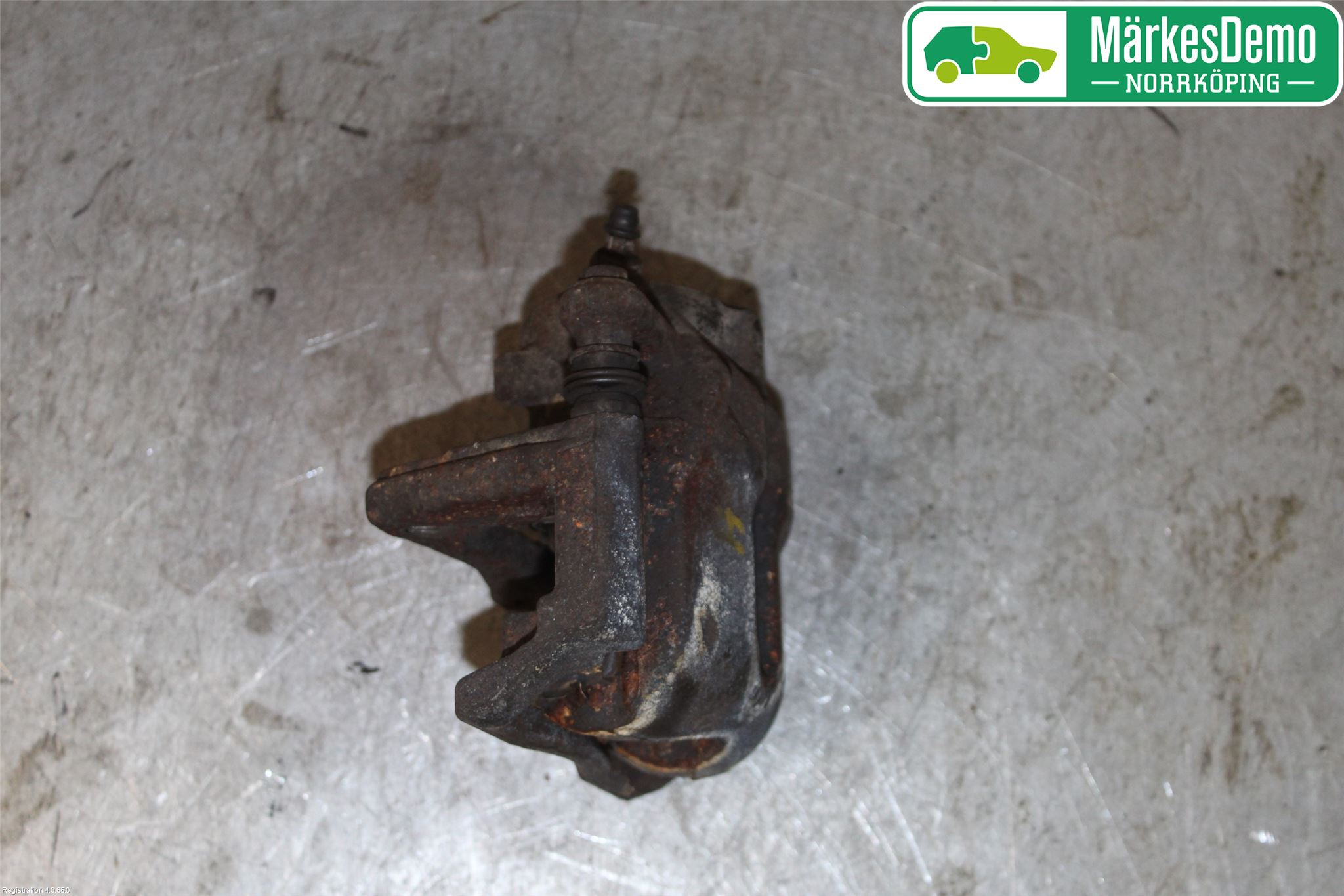 Renault CLIO III  06-09 Bromsok Fram Höger