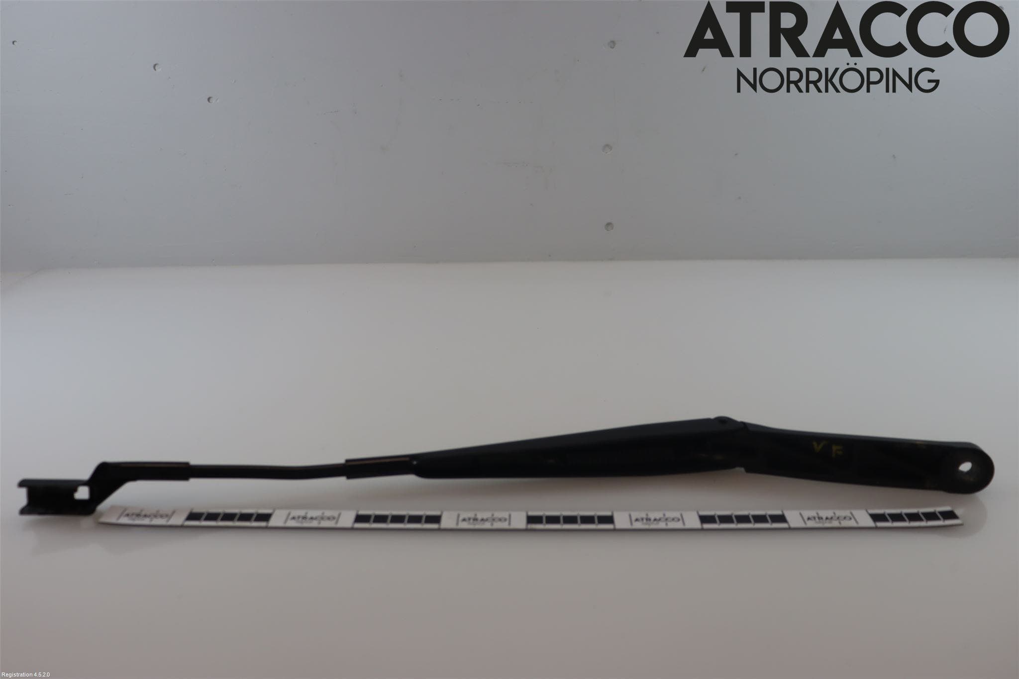 Volkswagen VW GOLF / E-GOLF VII 13-20 Torkararm Armar Vindruta