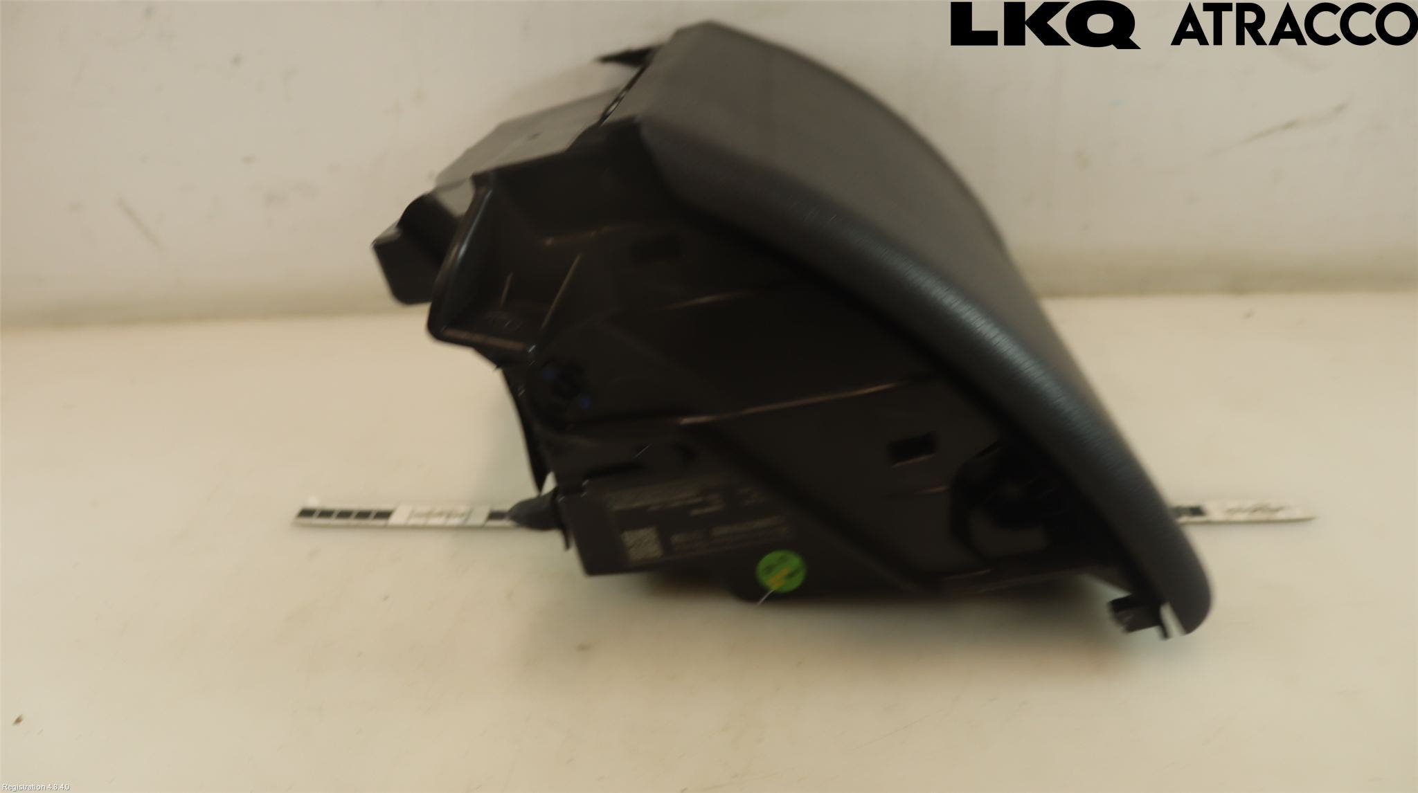 Mercedes-Benz MB C-KLASS (W206) 21- Handskfack Insats