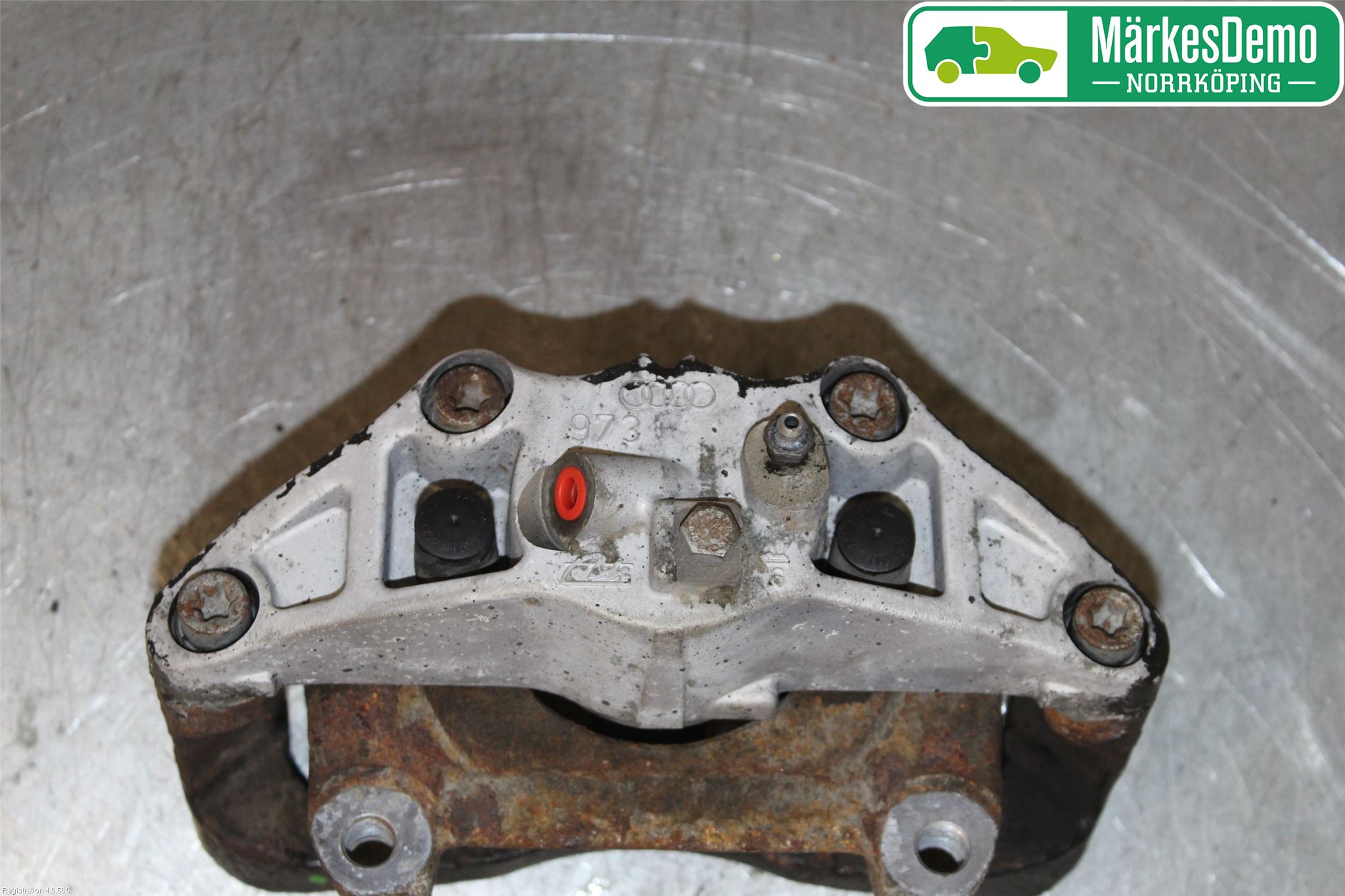 Audi A6/S6     05-11 Bromsok Fram Vänster