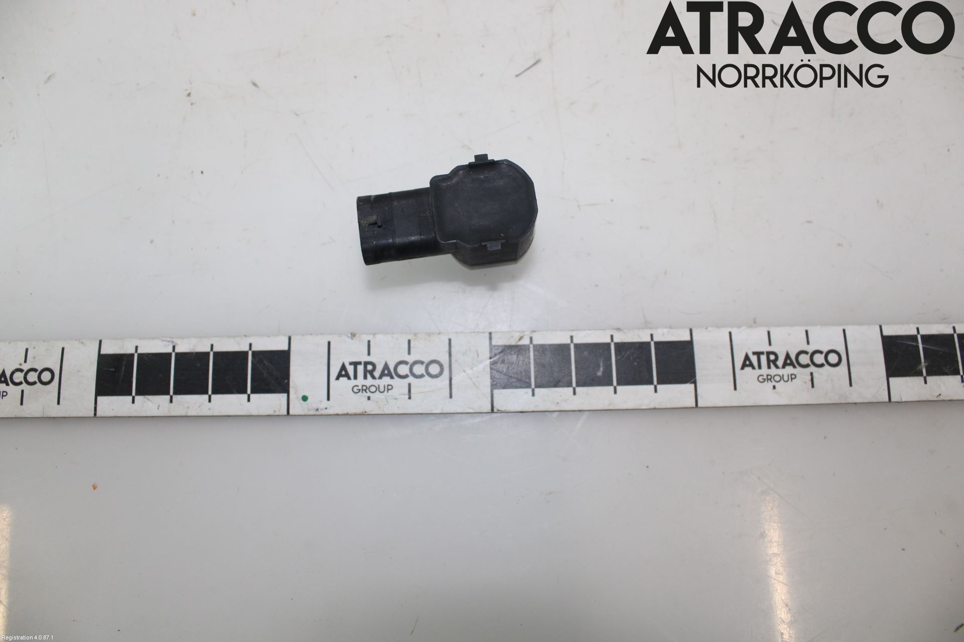 Audi A6 ALLROAD 12-18 Parkeringshjälp Frontsensor