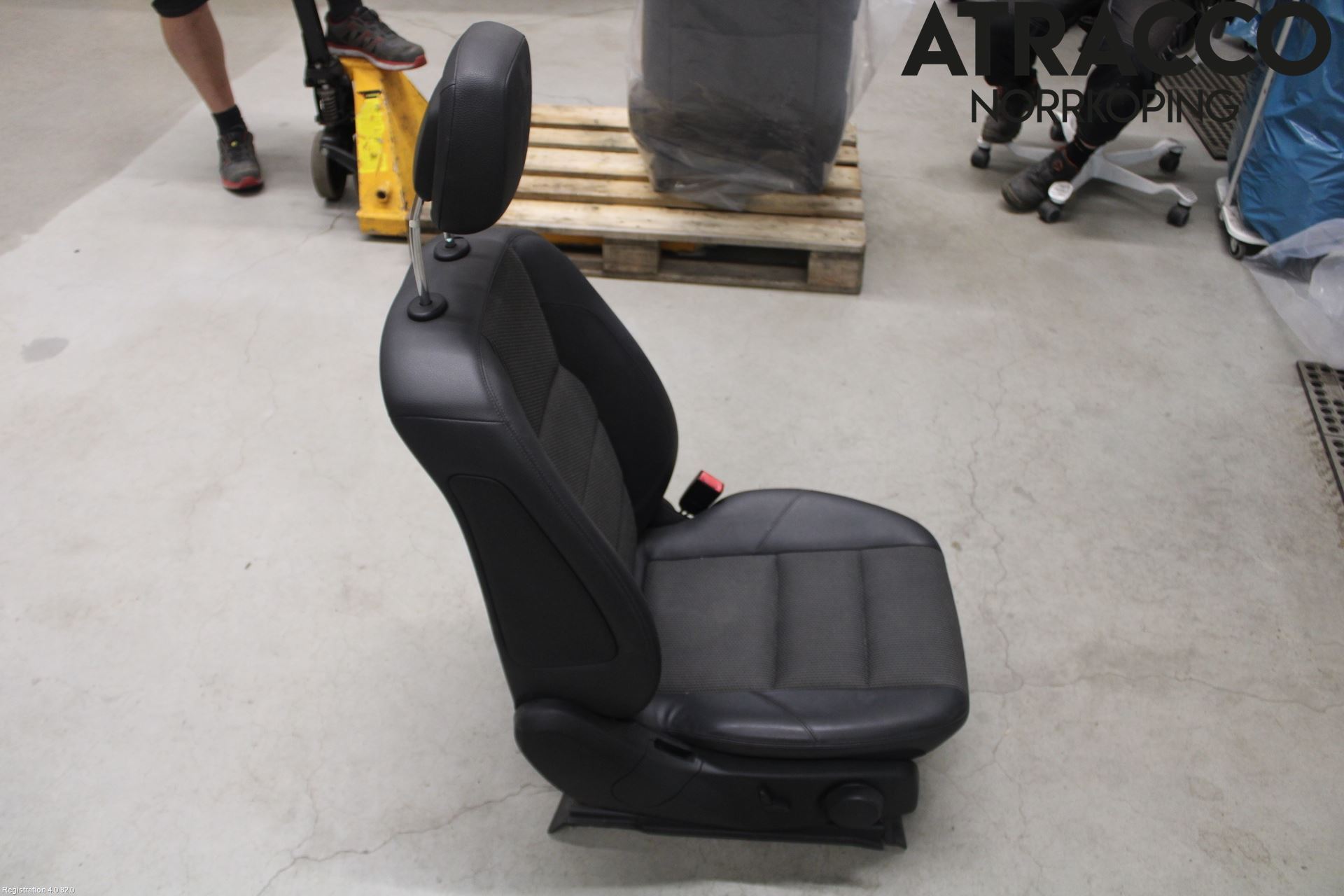 Mercedes-Benz MB GLK-KLASS (X204) 08-16 Inredning Stol Fram Hö