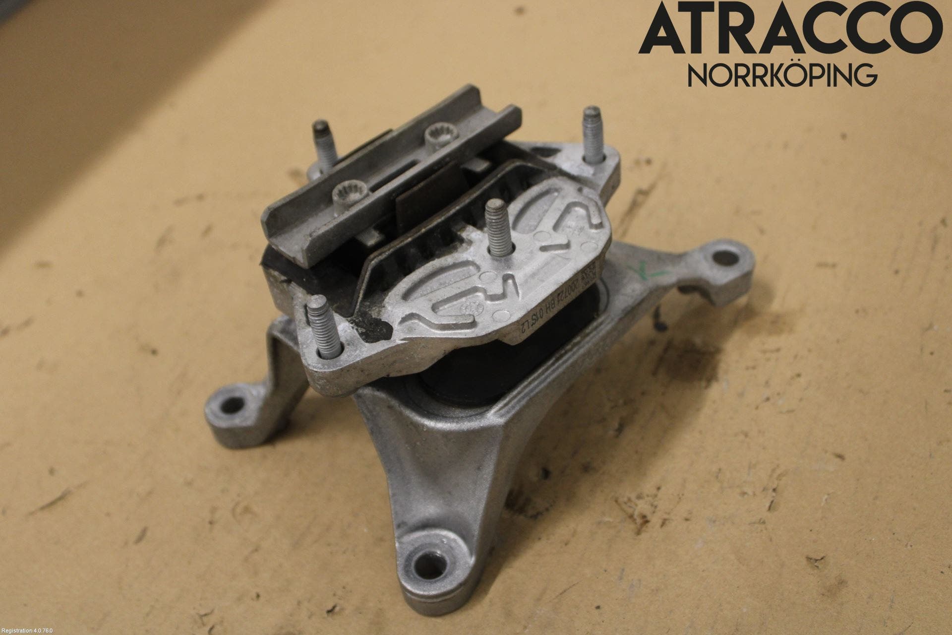 Audi A6 F2/C8 19- Växellådsfäste