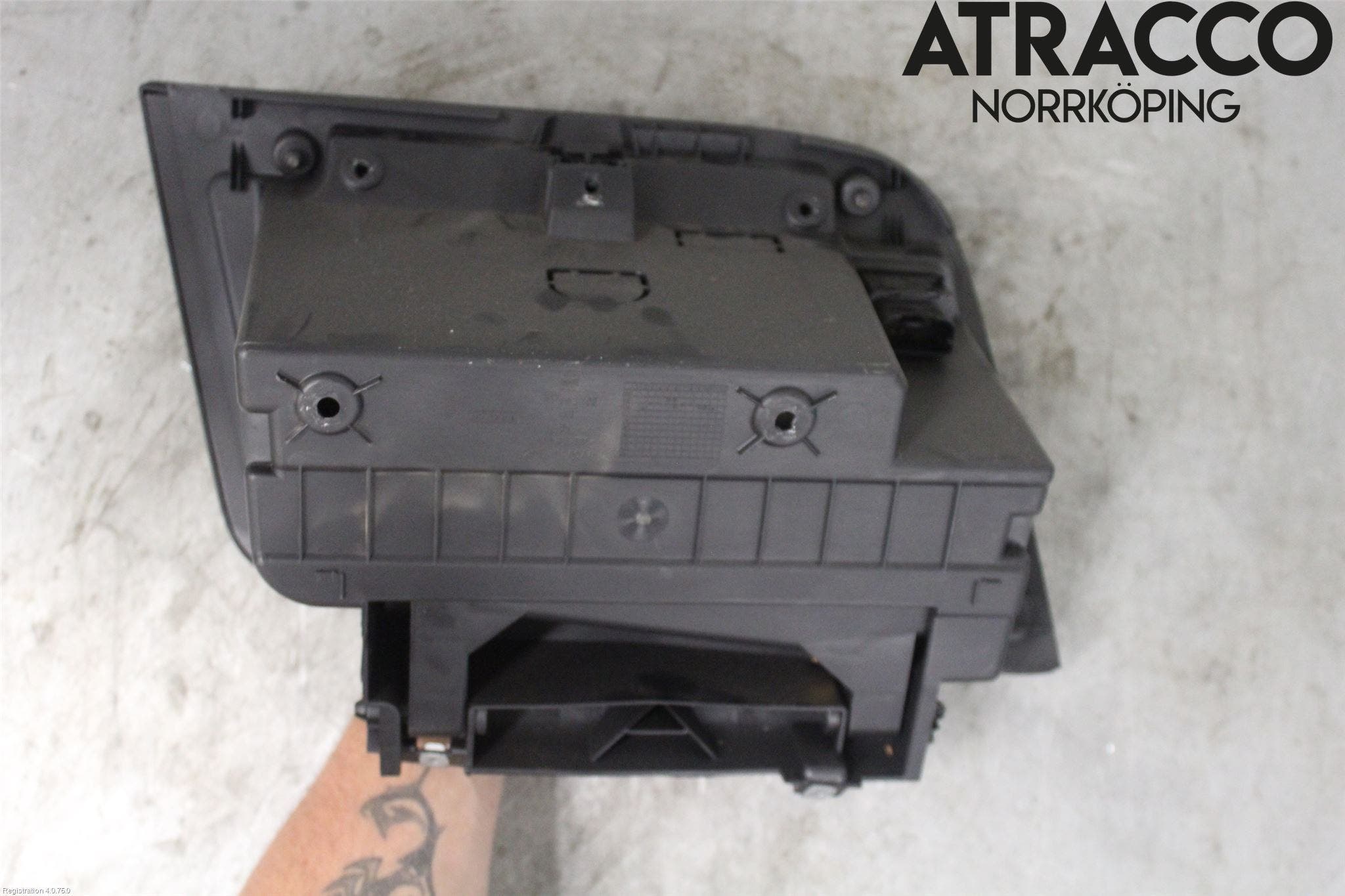 Seat LEON 06-12 Handskfack