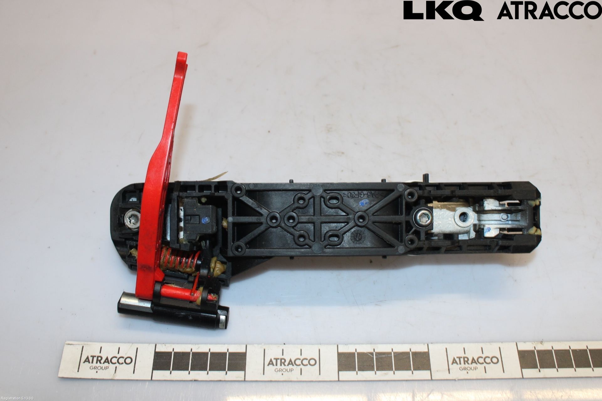 Toyota YARIS XP130 12-14 Dörrhandtag Yttre Hö