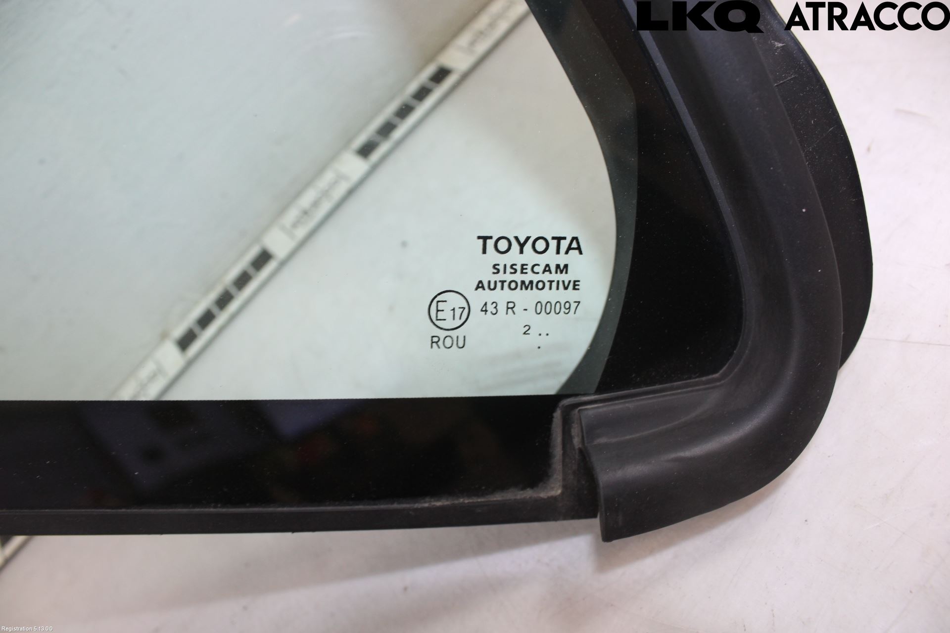 Toyota YARIS CROSS XP21 21- Dörruta Bak Lilla Vä