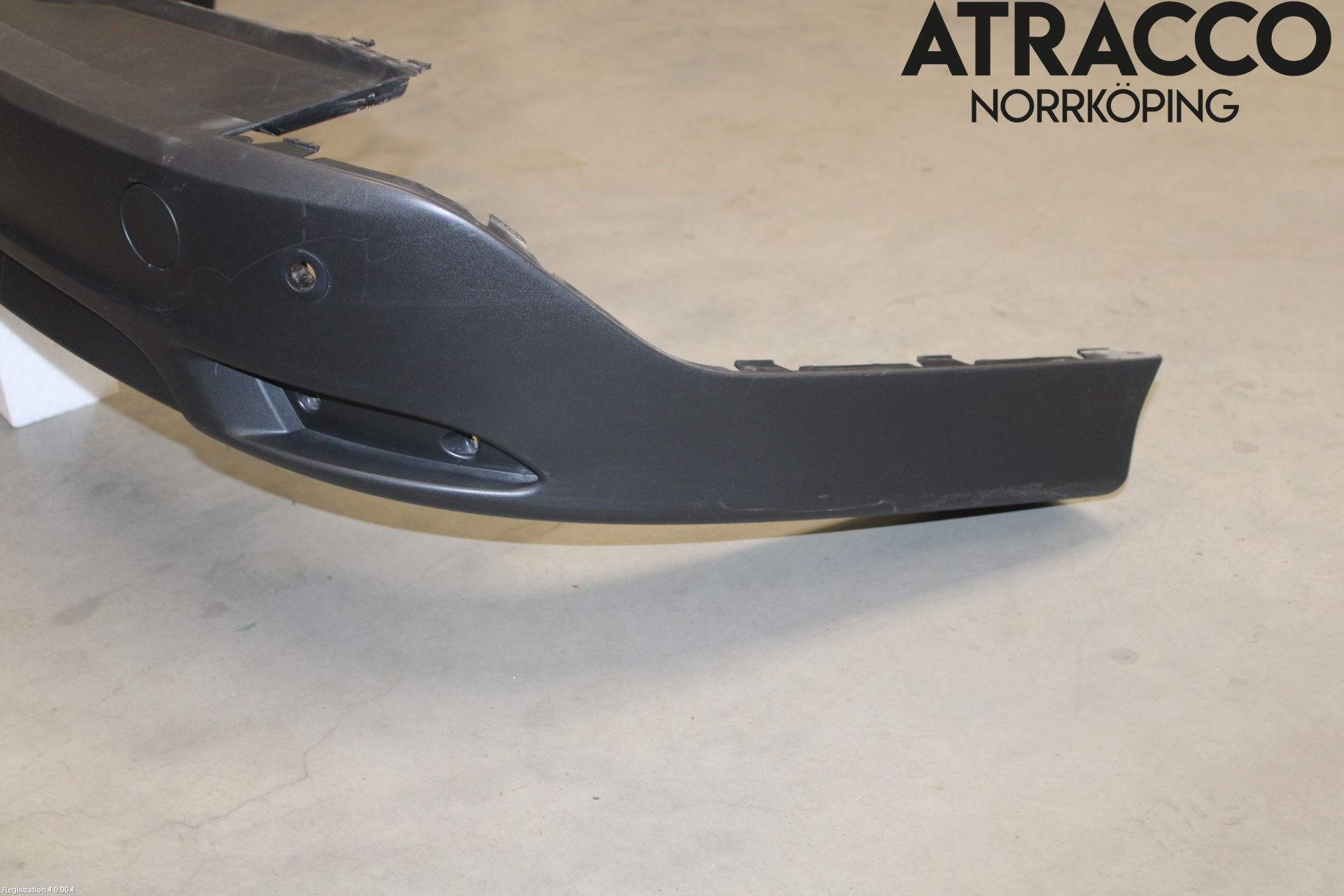 Ford FOCUS 15-18 Stötfångardel Bak Mitt