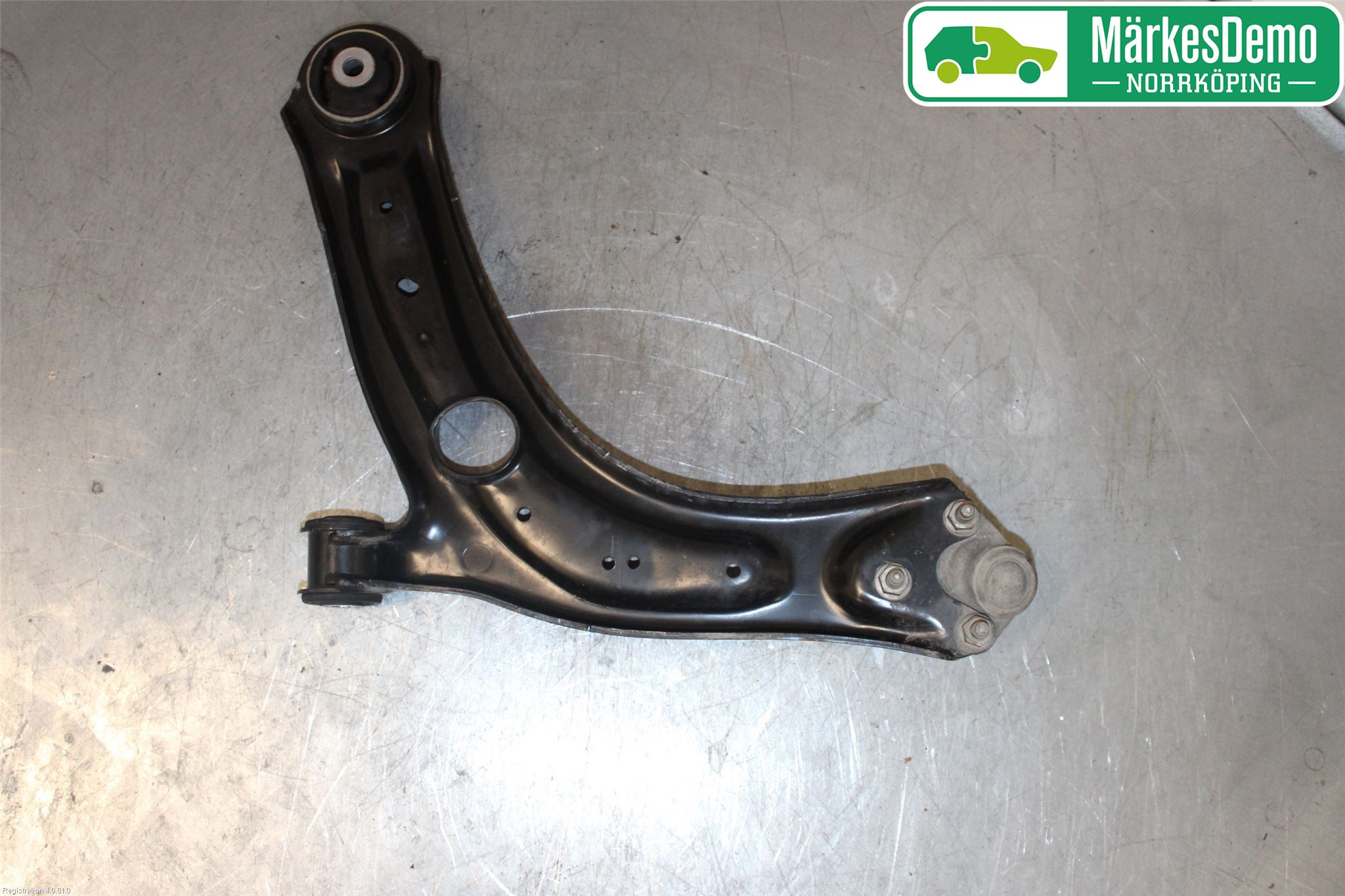 Volkswagen VW TIGUAN 16-24 Bärarm Fram Undre Hö