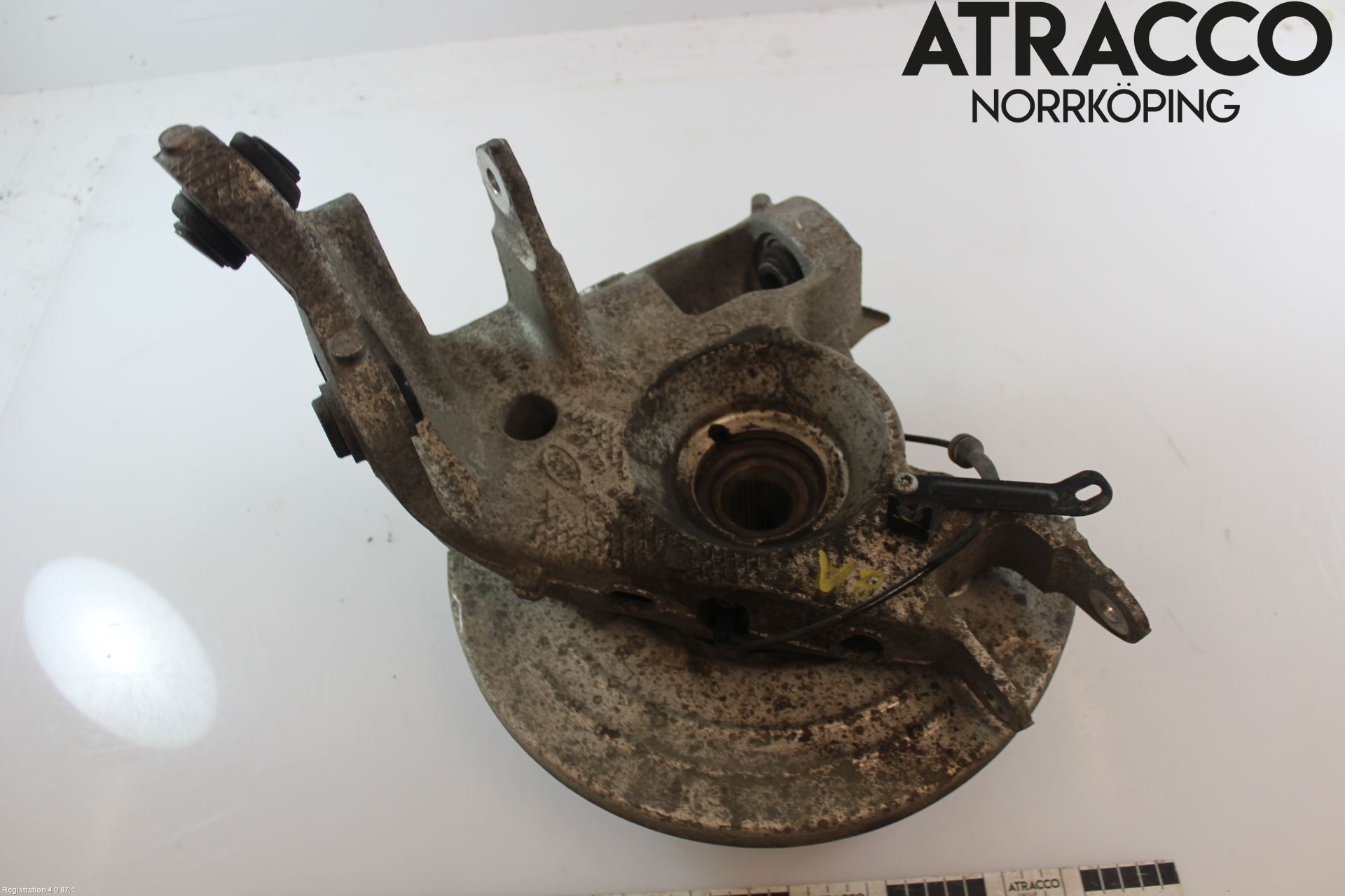 Jaguar XE (X760) 15-24 Hjullagerhus-Spindel Vä B