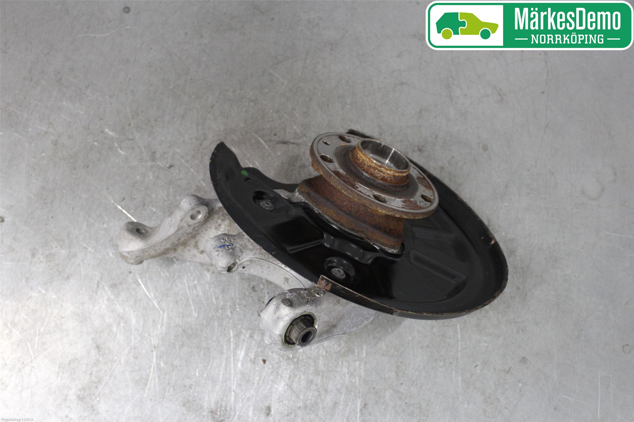 Skoda SUPERB 16-24 Hjullagerhus-Spindel Vä B